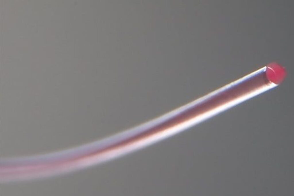La fibra ottica bicomponente a base di glicerolo e di un fluoropolimero studiata dall'EMPA a San Gallo