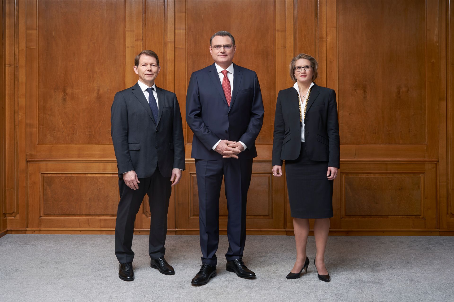 La Direzione Generale della Banca Nazionale Svizzera (Fritz Zurbrügg, Thomas Jordan e Andréa Michaela Maechler)