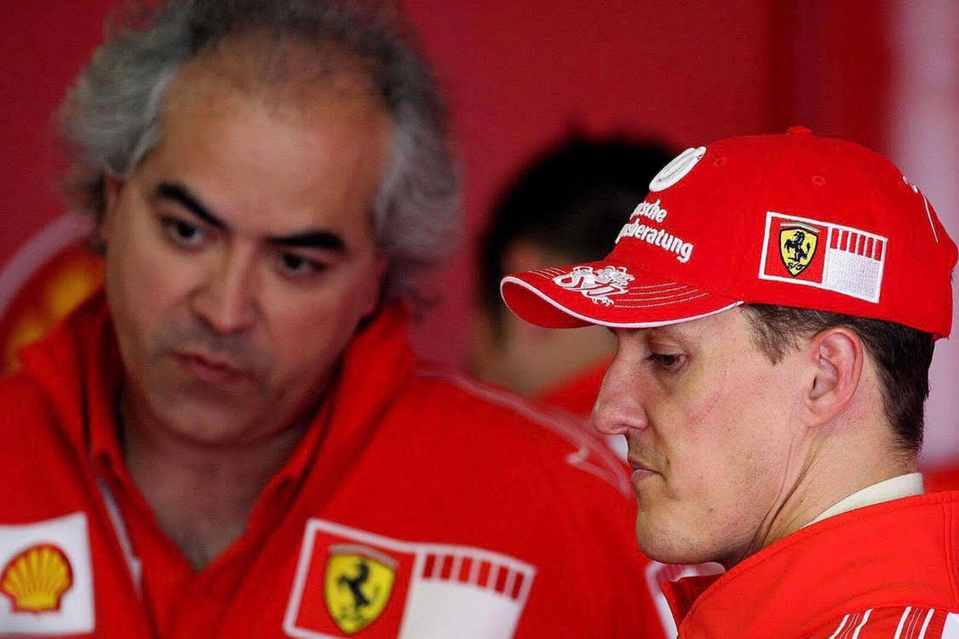 L'ingegner Luigi Mazzola in Formula 1 con Michael Schumacher