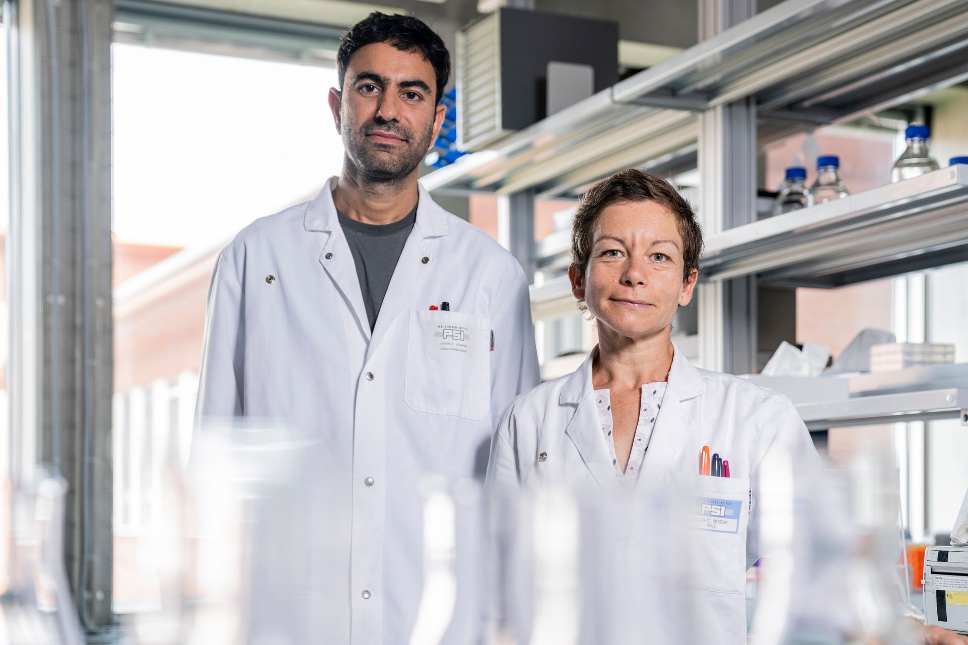 Natacha Gaillard e Ashwani Sharma sono ricercatori del Laboratorio di Ricerca Biomolecolare dell'Istituto Paul Scherrer di Villigen