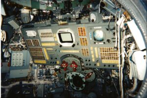 L'interno della navicella Soyuz: le due capsule spaziali Soyuz (Anni 60 del secolo scorso) e Dragon (ultima decade) meritano un confronto, giacché cinquant’anni di cambiamenti tecnologici si vedono...