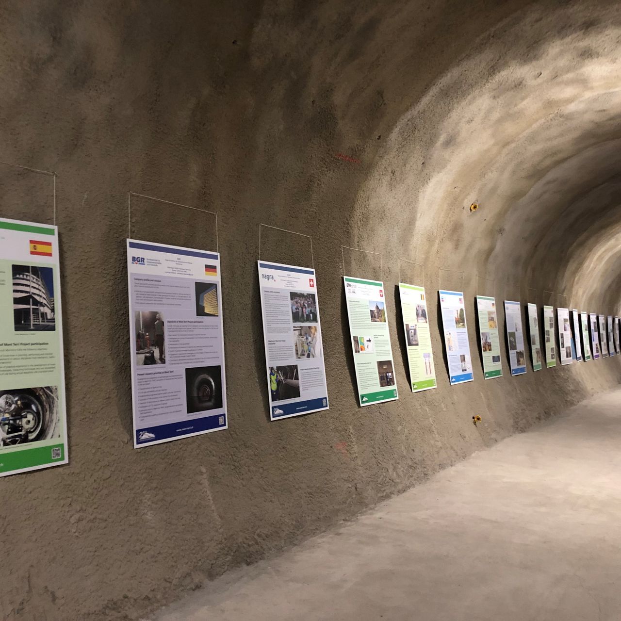 Galeri eksperimen internasional Proyek Mont-Terri