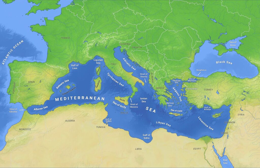 La Regione Calabria si trova pressoché al centro del mar Mediterraneo