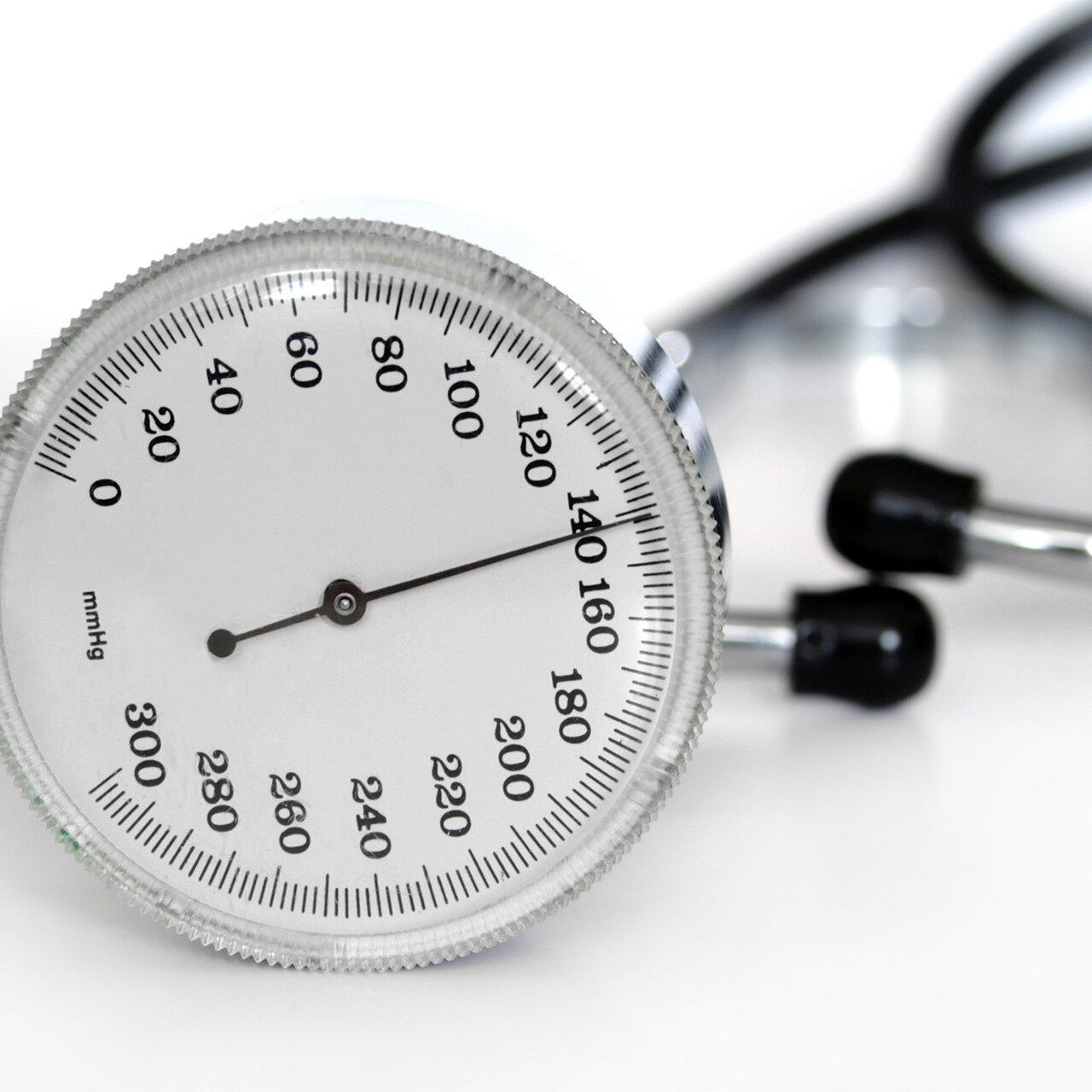 Hoher oder niedriger Blutdruck ist eine sogenannte objektive Pathologie, d. h. es gibt Instrumente, die das Ausmaß objektiv und genau messen können
