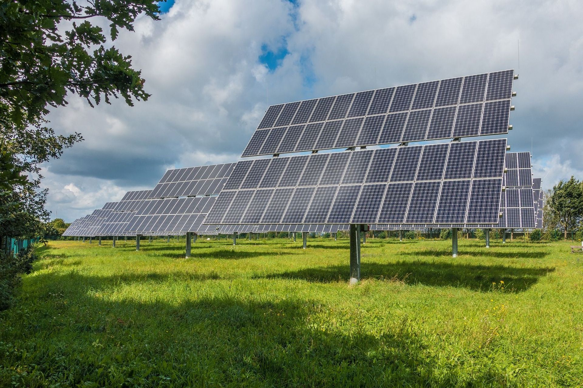 Energia získaná cez solárne panely je takmer neobmedzená