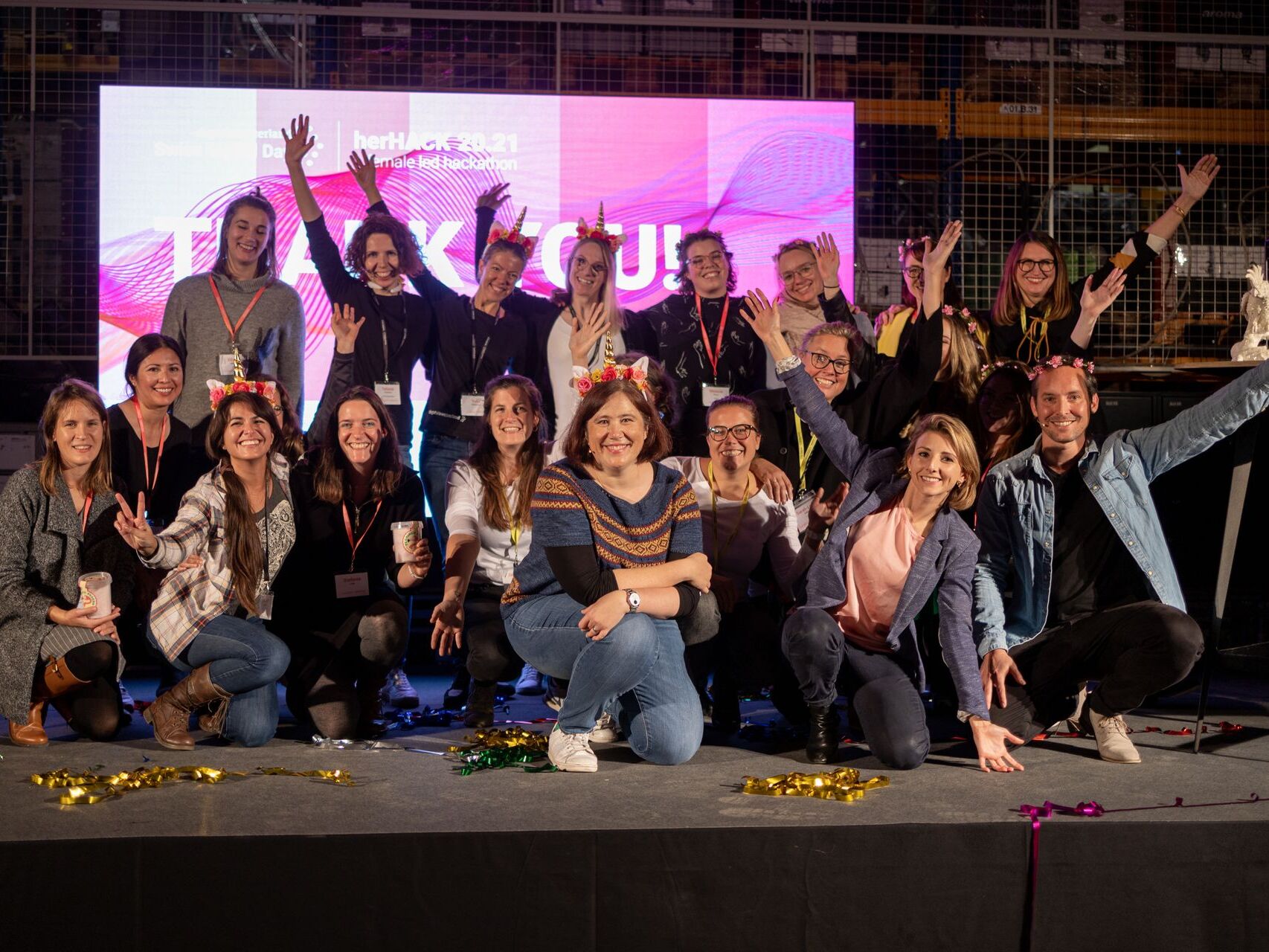 Hackatonul feminin „HerHack”, organizat pe 6 și 7 noiembrie în cadrul „Swiss Digital Day”, a fost câștigat de Team Iconics, formată din Melanie Menge, Fiona Hediger, Yamina Siegrist, Maria Kliesch și Elisabeth MacKenzie (Foto: Moritz Schmid)