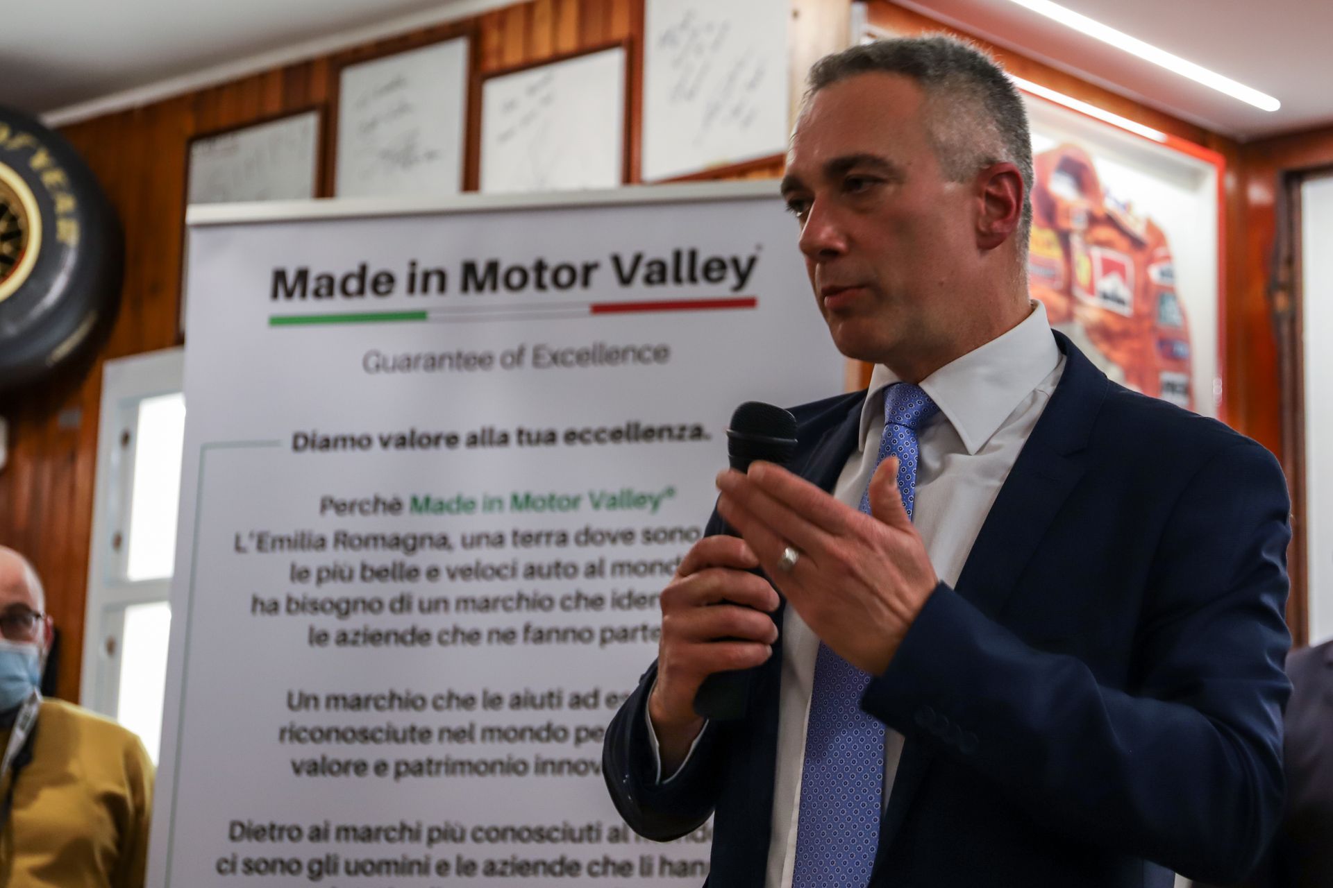 Entreprenör från Finale Socrate Zizza vid presentationen av initiativet "Made in Motor Valley" på Fiorano Modenese