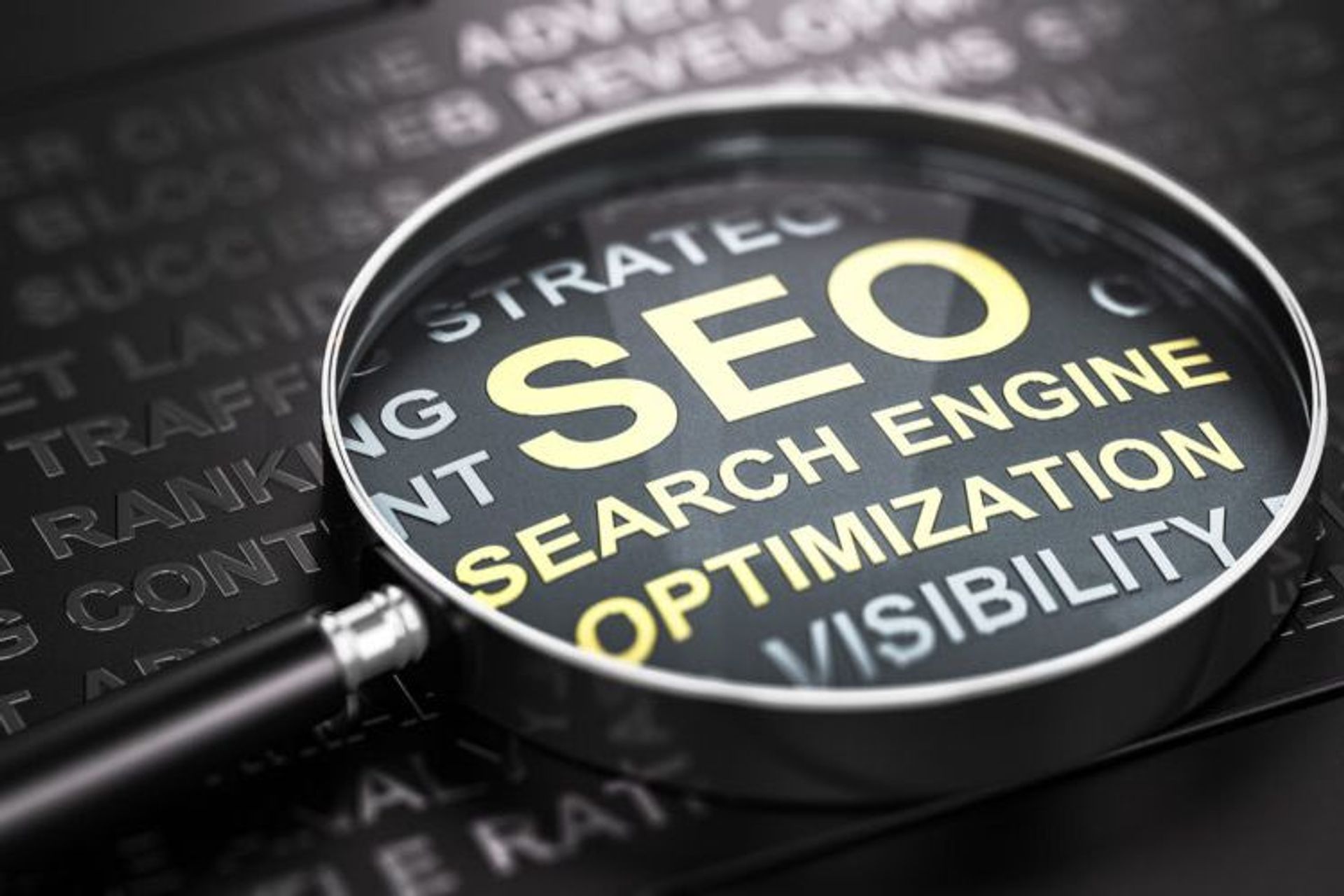 Udtrykket "Search Engine Optimization" (på engelsk "Search Engine Optimization", i forkortelsen SEO) betyder alle de aktiviteter, der har til formål at forbedre scanning, indeksering og positionering af information eller indhold på et websted