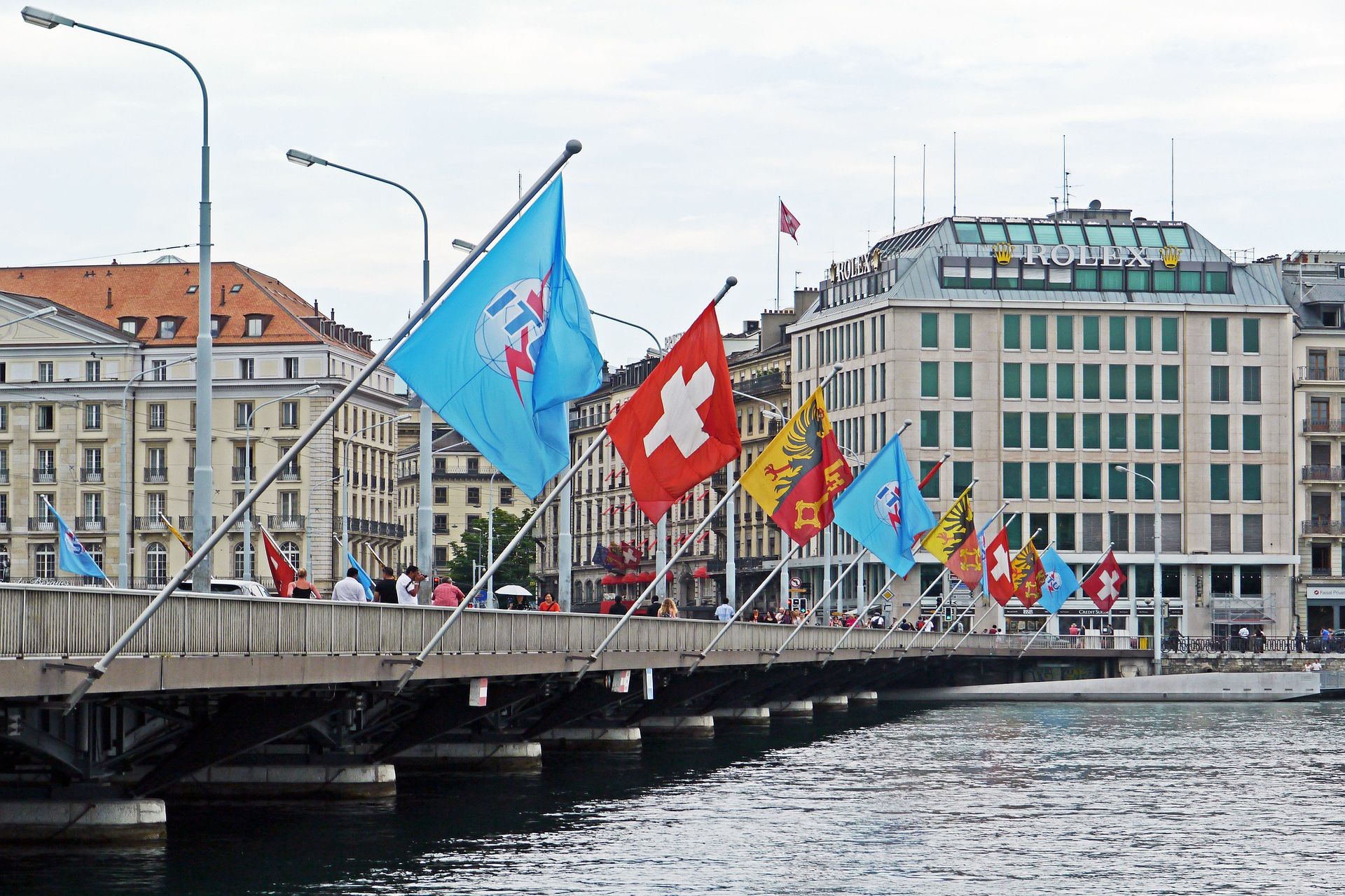 Ginebra es una de las ciudades más pobladas y con mayor densidad de infraestructura de Suiza