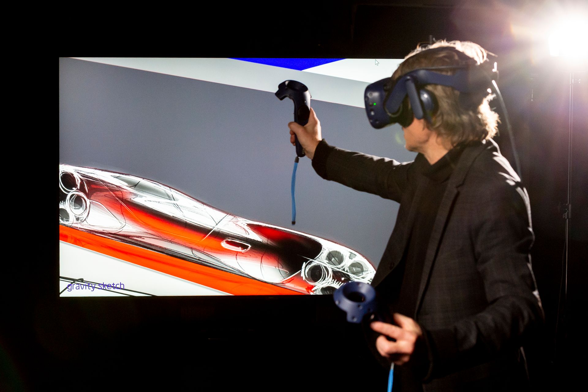 Per sperimentare il '3D Sketching', bastano un casco VR, due controller e una connessione Internet