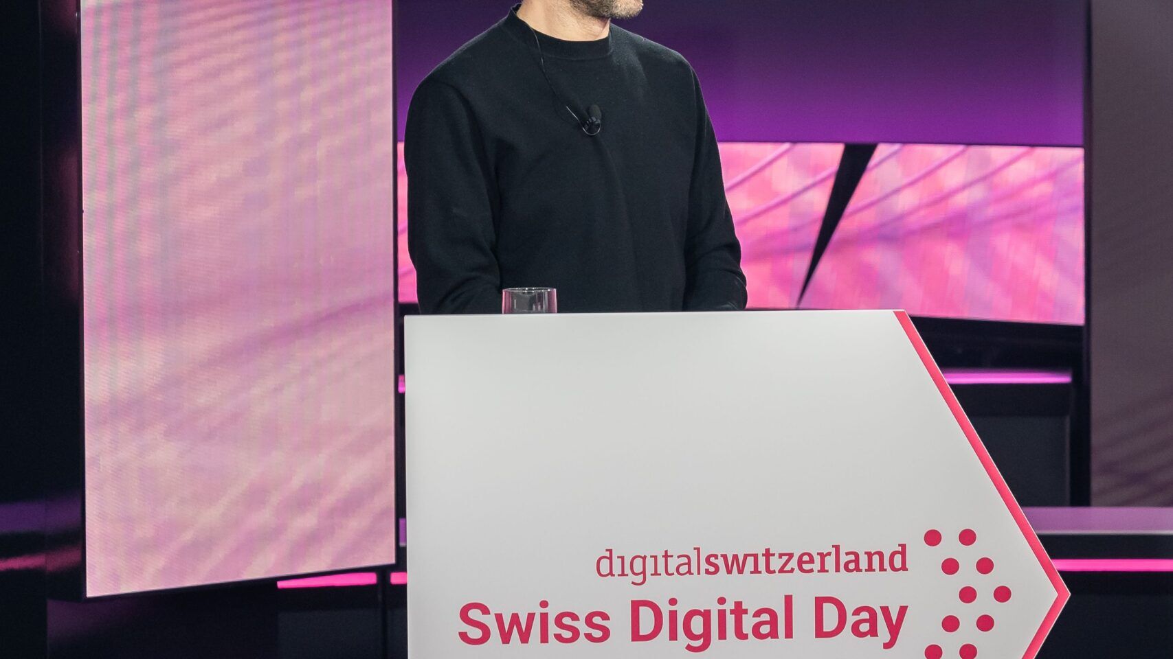 Un aperçu de la version en ligne et TV de la "Journée numérique suisse" du 10 novembre 2021