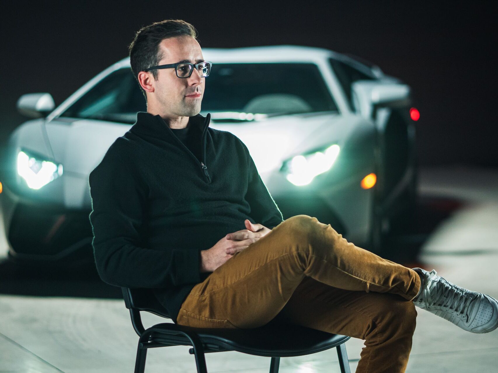 Lo svizzzero Fabian Oefner è l'artista designato da Lamborghini per la propria Space Key