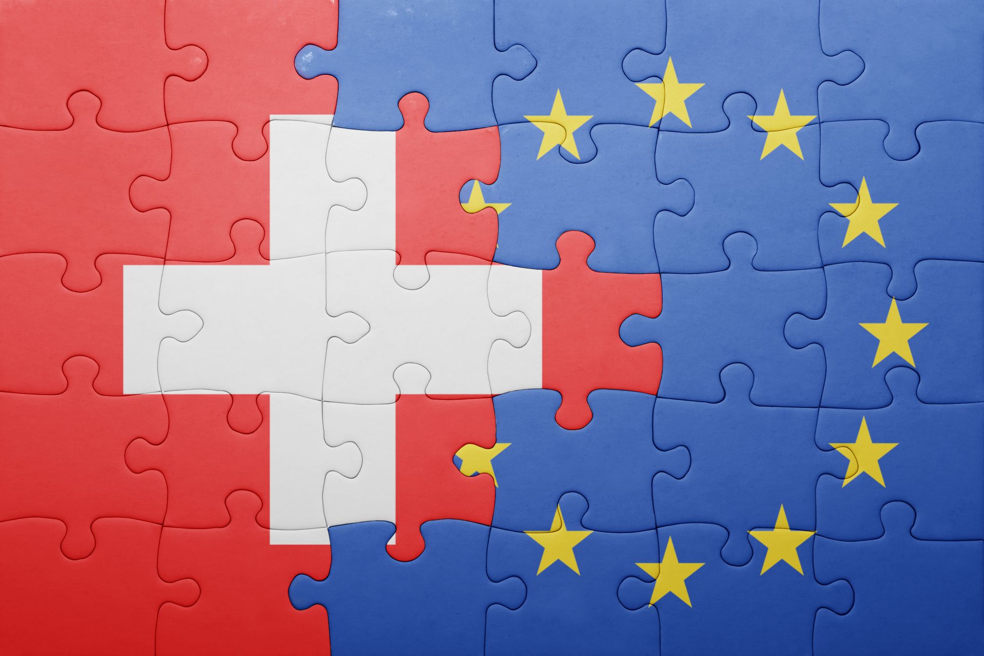 Fusione fra le bandiere della Confederazione Svizzera e dell'Unione Europea