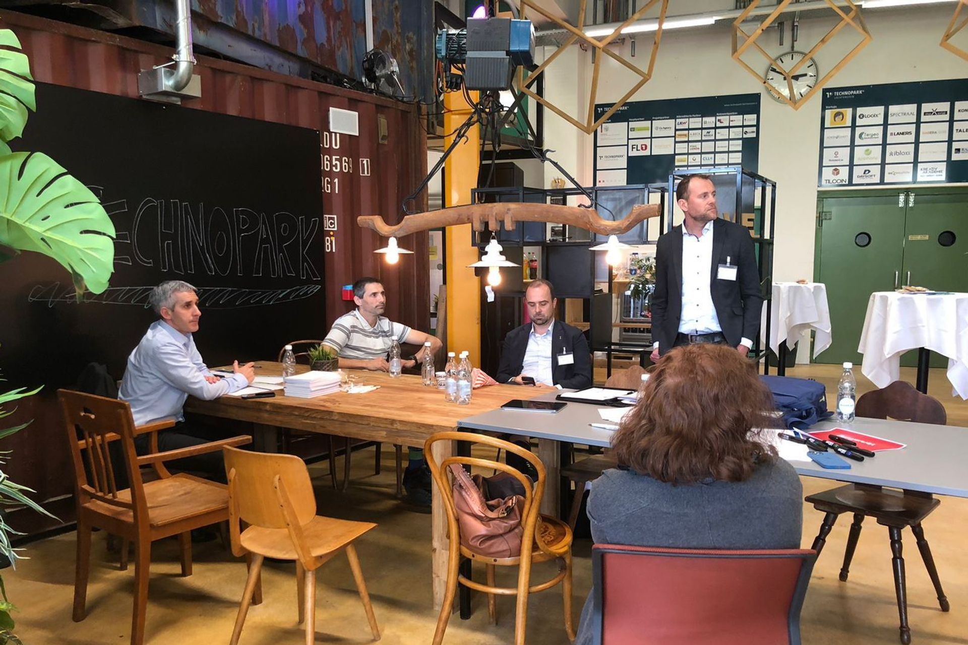 Il workshop dei trenta membri del consiglio di amministrazione dell’iniziativa digital-liechtenstein.li al Technopark di Vaduz, finalizzato a rivedere la "Digital Roadmap" del 2019