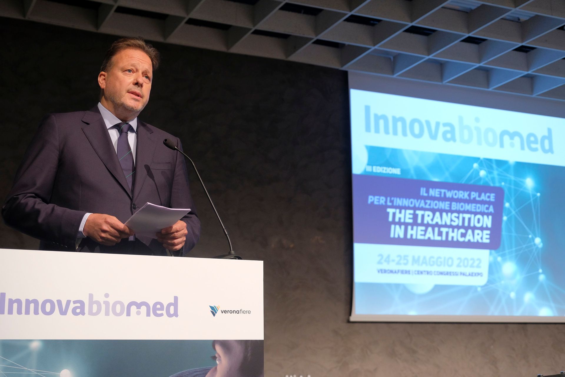 Federico Bricolo all'inaugurazione del network e formation place "Innovabiomed" al Palaexpo di Verona il 24 maggio 2022