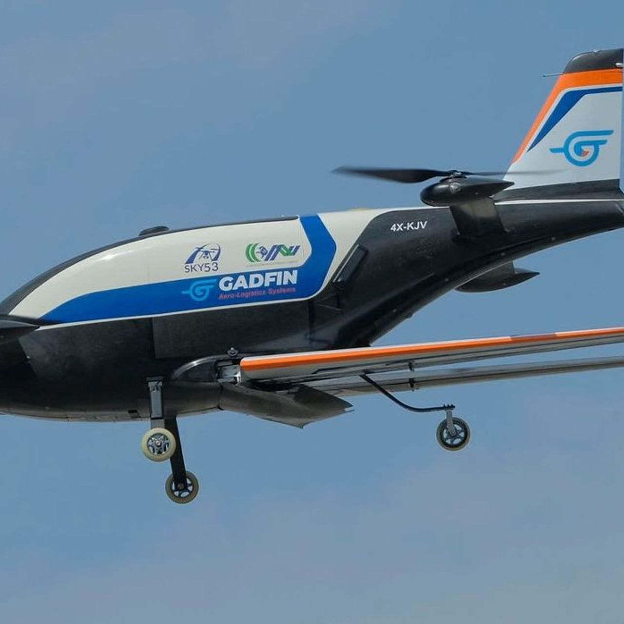 La dimostrazione del drone per trasporto di materiale sanitario del progetto “Sky 53”, effettuato nelle aree esterne del quartiere fieristico di Verona dall’operatore israeliano Gadfin