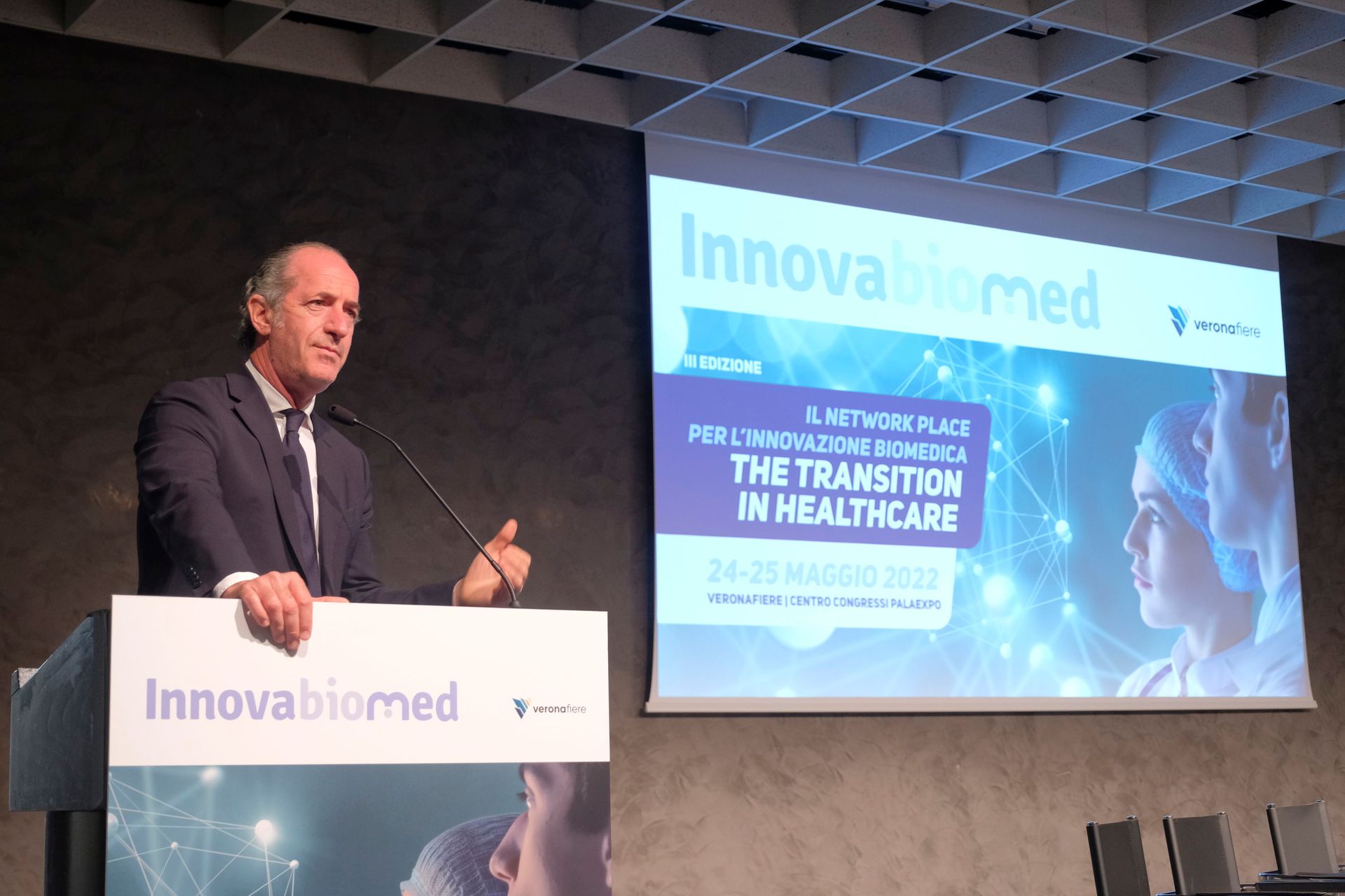Luca Zaia all'inaugurazione del network e formation place "Innovabiomed" al Palaexpo di Verona il 24 maggio 2022