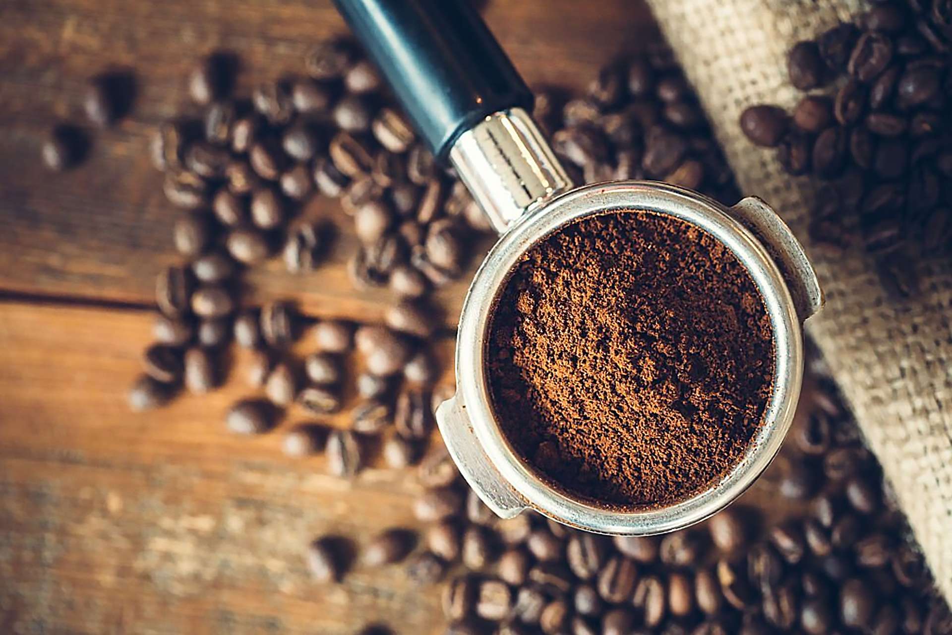 La bevanda che si ottiene dalla macinazione dei semi del caffè ha grandissima popolarità del mondo
