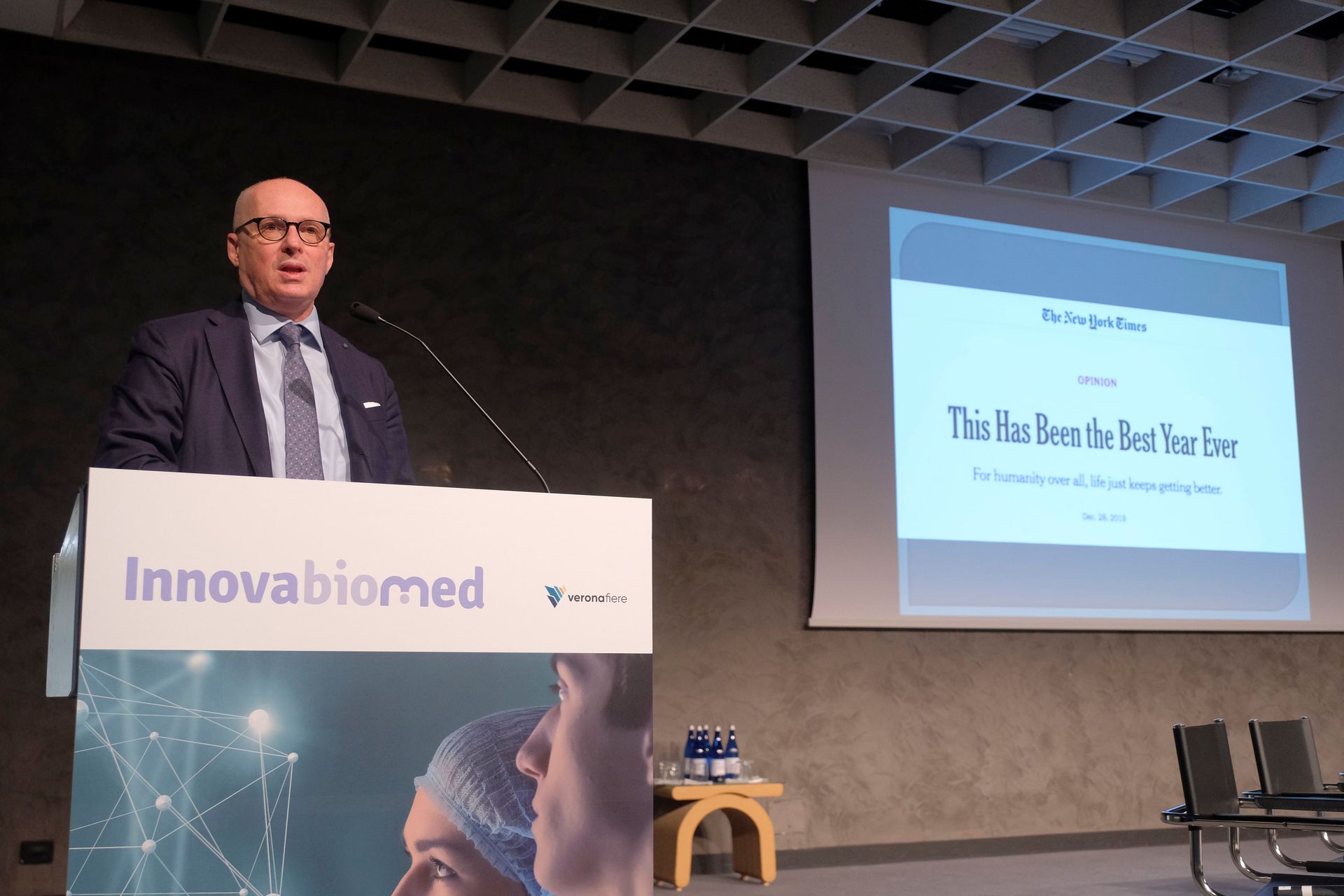 Walter Ricciardi all'inaugurazione del network e formation place "Innovabiomed" al Palaexpo di Verona il 24 maggio 2022