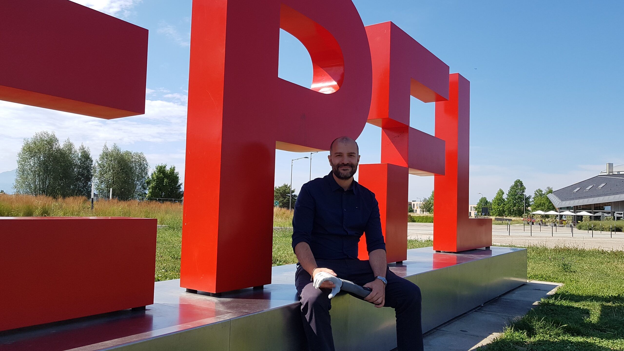 ローザンヌの EPFL での BionIt Labs の CEO、Giovanni Antonio Zappatore 氏