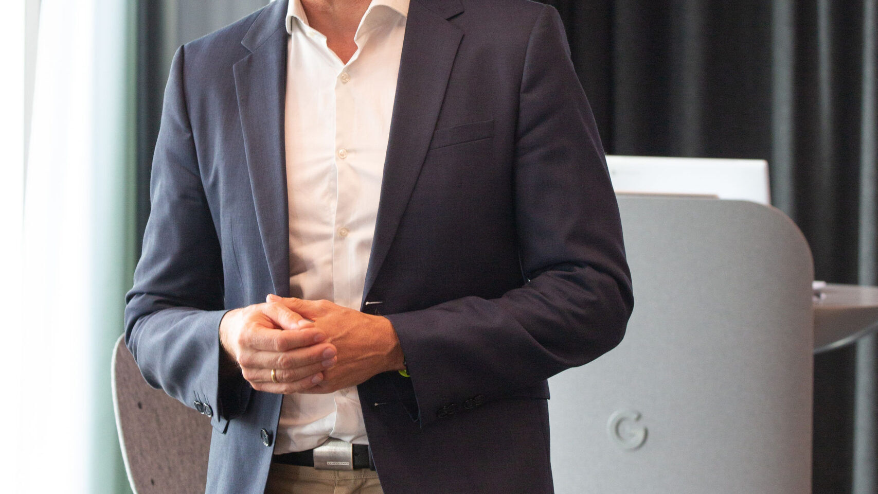 آندریاس بریز، مدیر کشور YouTube آلمان و مدیر منطقه ای اروپای مرکزی، در افتتاحیه رسمی پردیس جدید Google Europaallee در زوریخ در 27 ژوئن 2022 شرکت کردند.