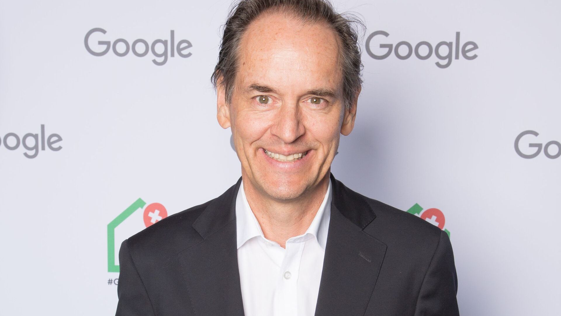 Патрик Уорнкинг, Google Швейцариядагы директору, 27-жылдын 2022-июнунда Цюрихте жаңы Google Campus Europaallee расмий ачылышына катышты