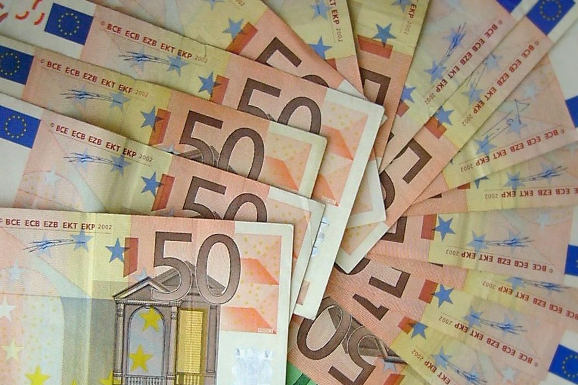 Banconote da 50 euro emesse dalla Banca Centrale Europea per i Paesi della cosiddetta 