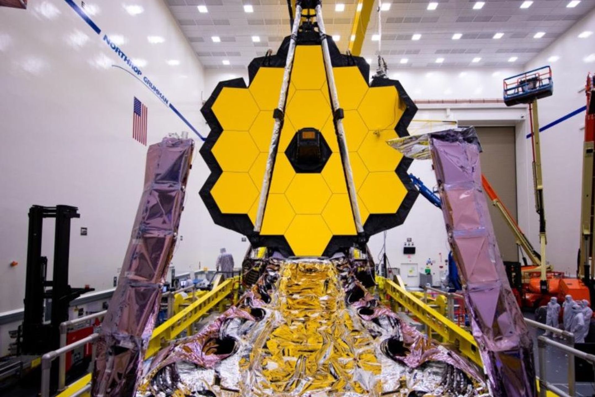 Il Telescopio Spaziale James Webb montato