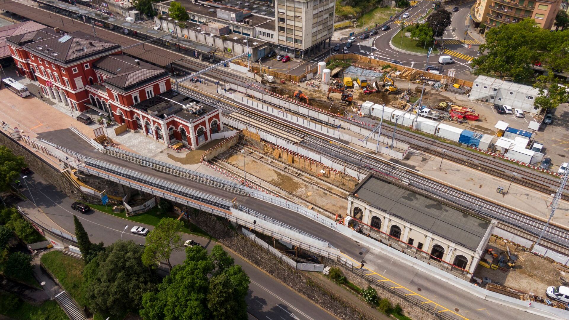 Il cantiere del nuovo sottopasso di Lugano-Besso e lo spostamento del cosiddetto “edificio di servizio” della stazione SBB CFF FFS