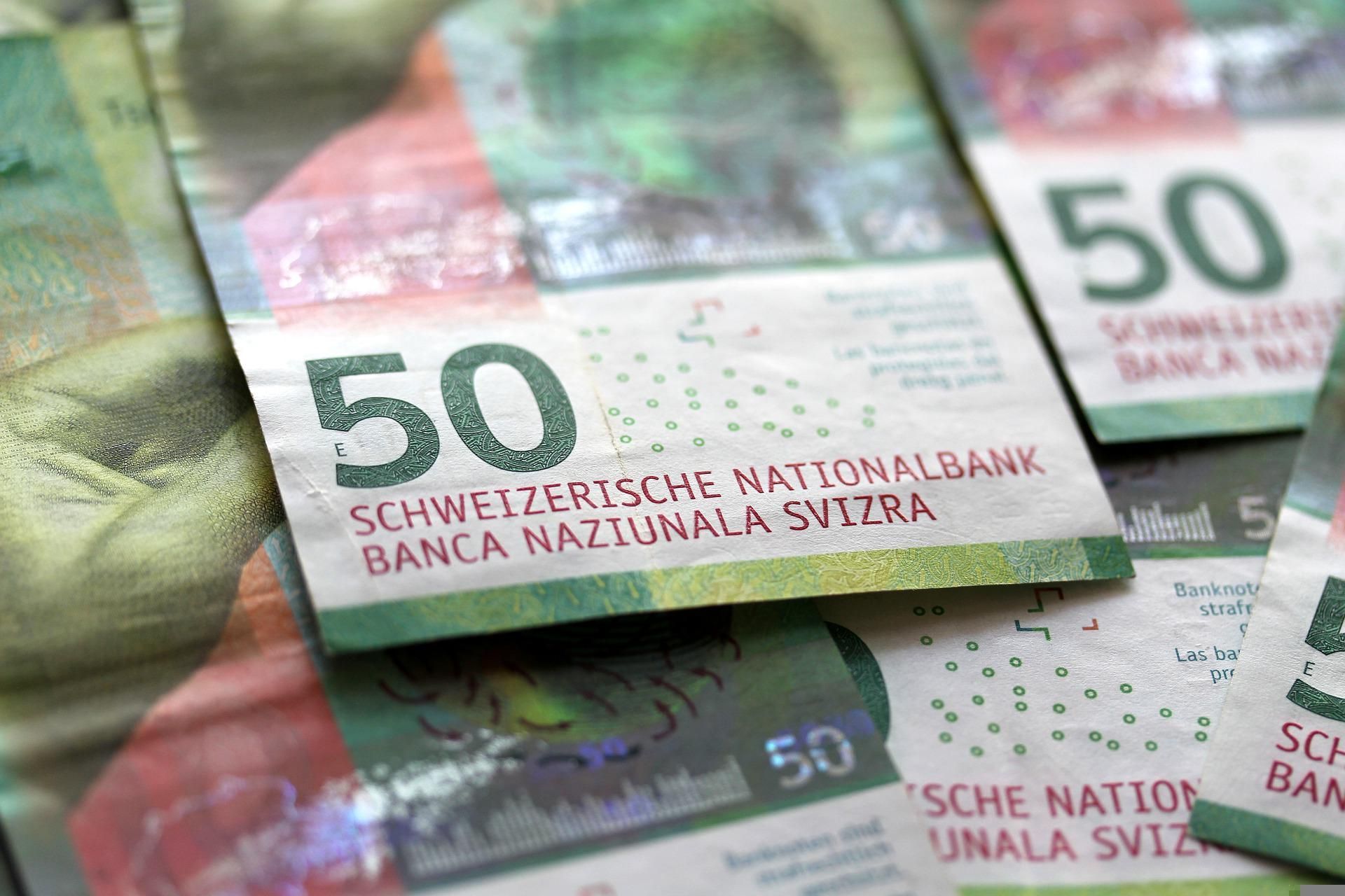 Le banconote svizzere da 50 franchi presentano un accattivante colore verde