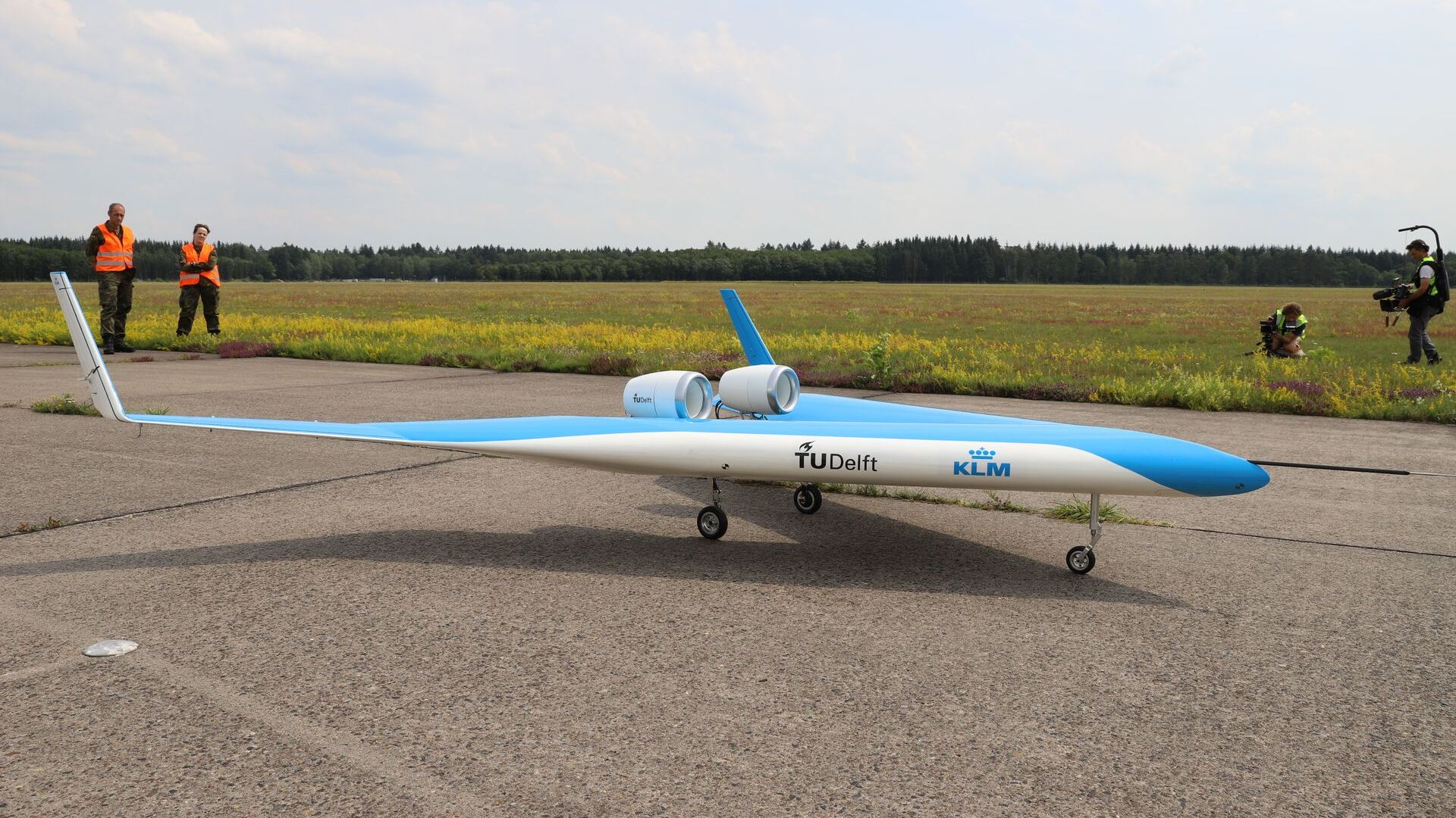 I collaudi di un drone con le caratteristiche dell’aereo “Flying-V” (Foto: Malcom Brown)