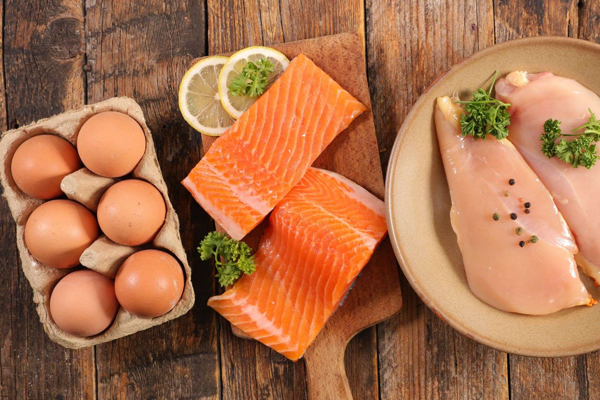 Contro l'ernia iatale, si consiglia il consumo di uova, pesce e carne