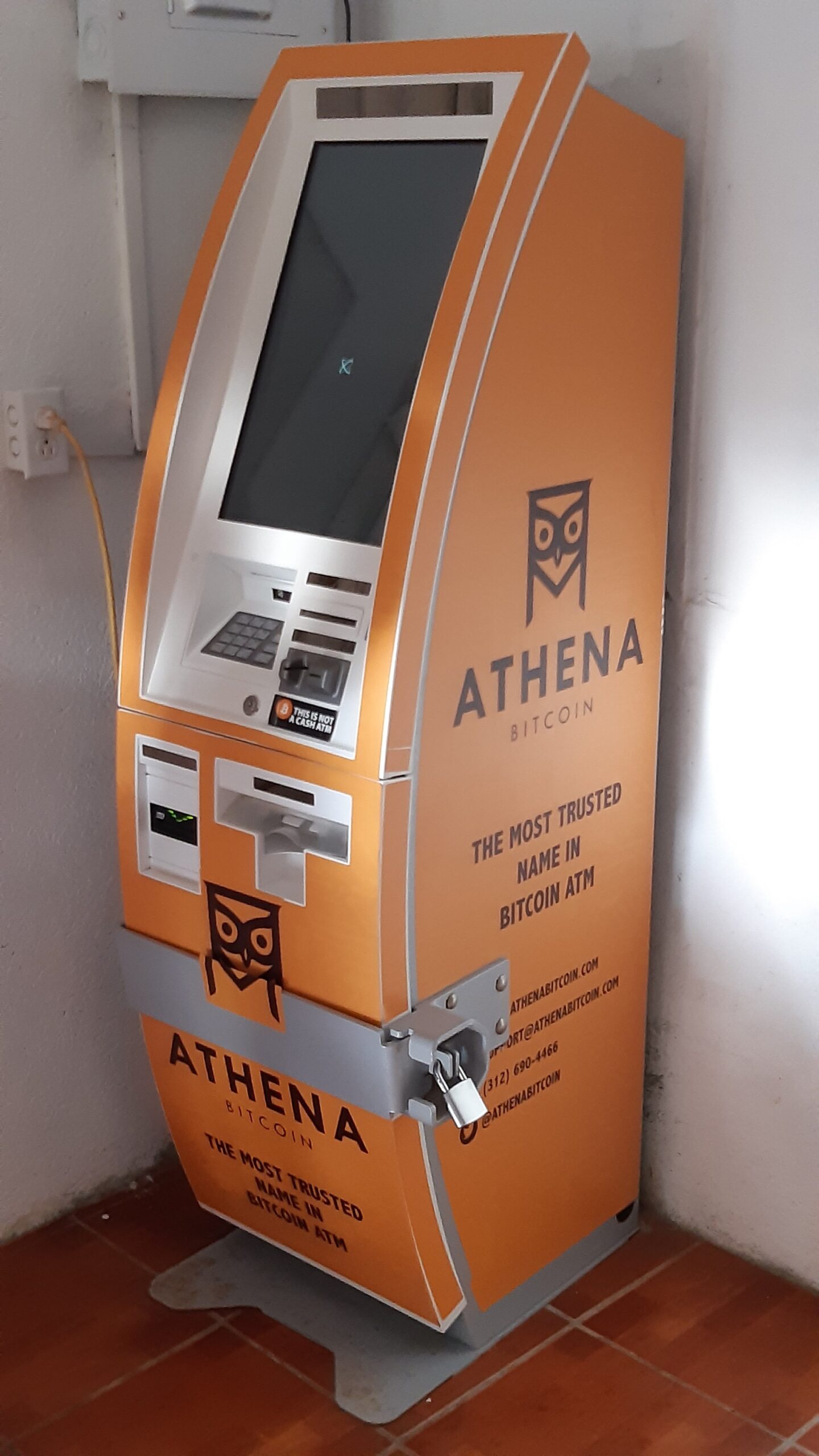 Een Athena bitcoin-distributeur in El Salvador