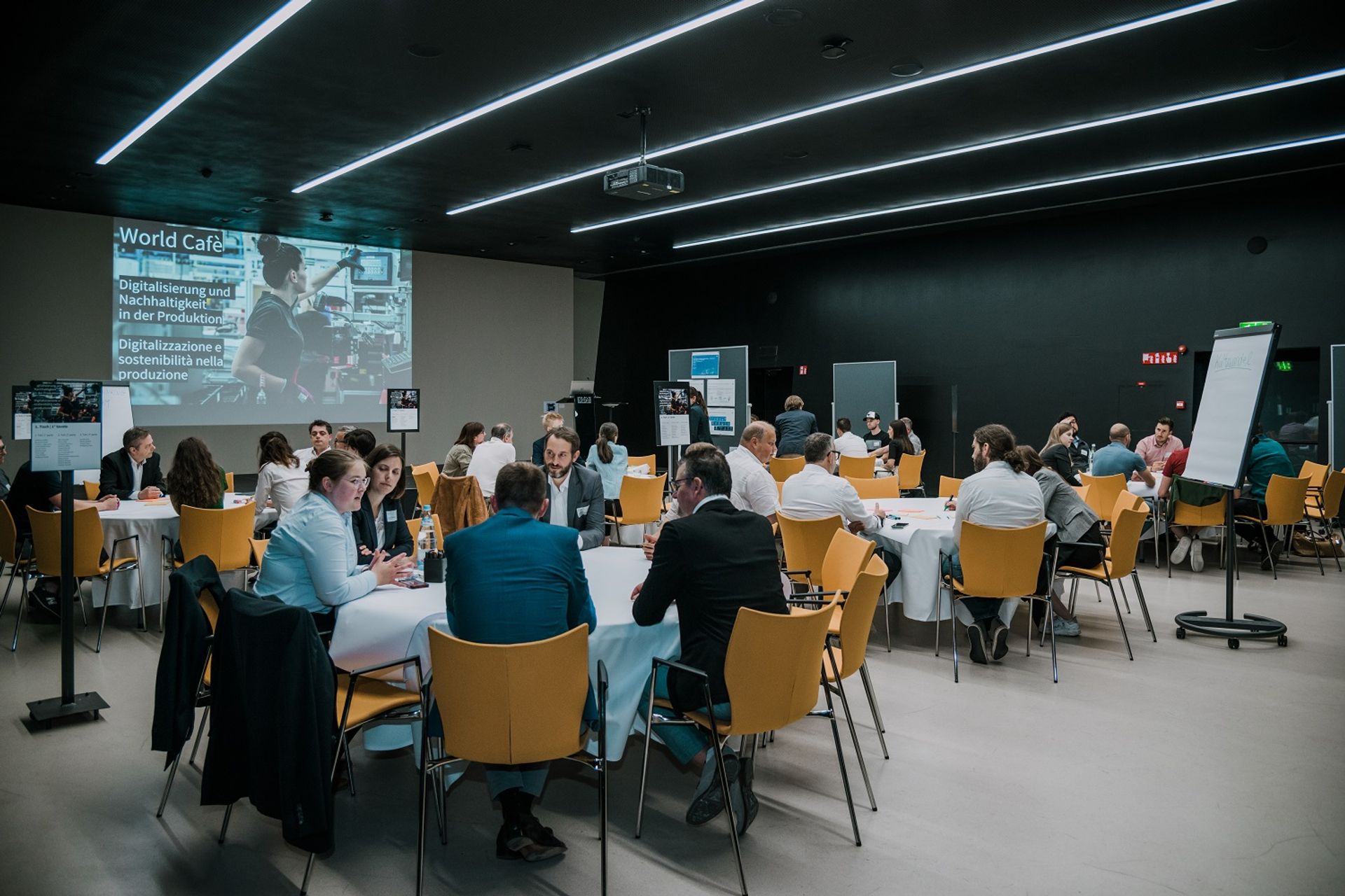 La serata di incontri dedicata al trasferimento tecnologico nei settori della trasformazione digitale e della sostenibilità organizzata presso il NOI Techpark di Bolzano