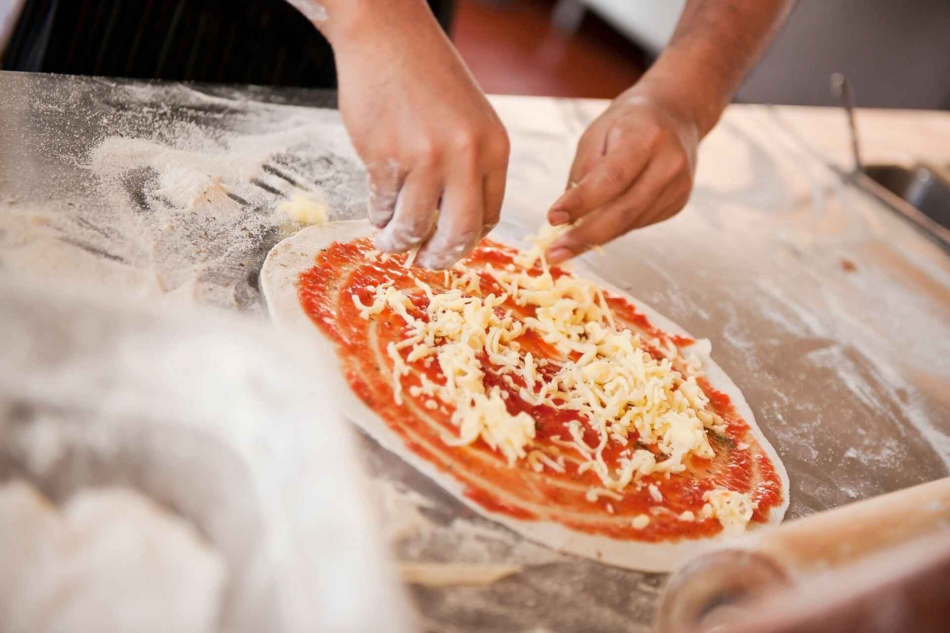 Bisogna comprendere nel dettaglio gli ingredienti che compongono la pizza