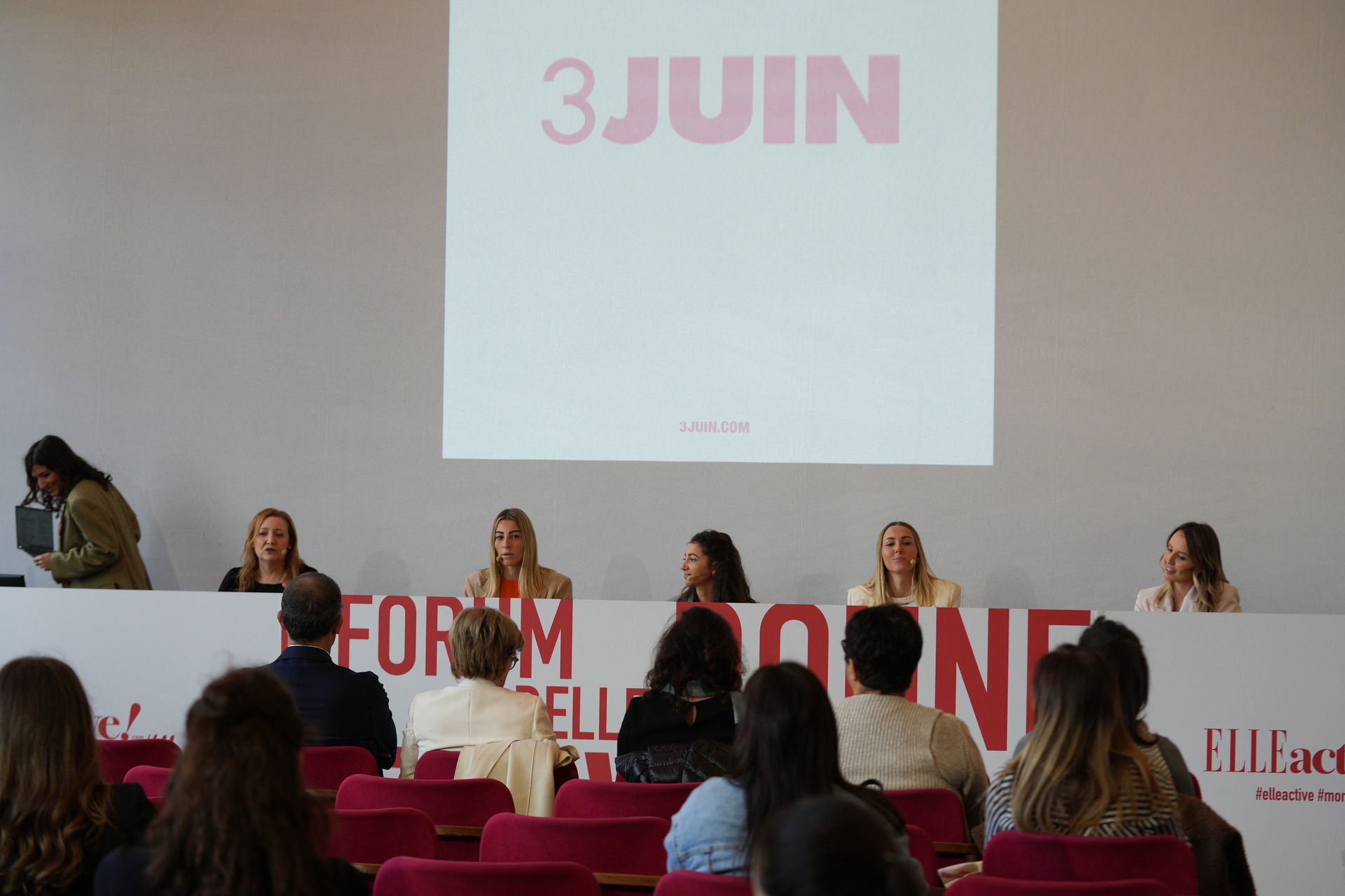 3JUIN'den Perla, Antonia ve Margherita Alessandri, Hearst Digital CEO'su Simona Zanette ile “Elle active!”de röportaj yaptı.