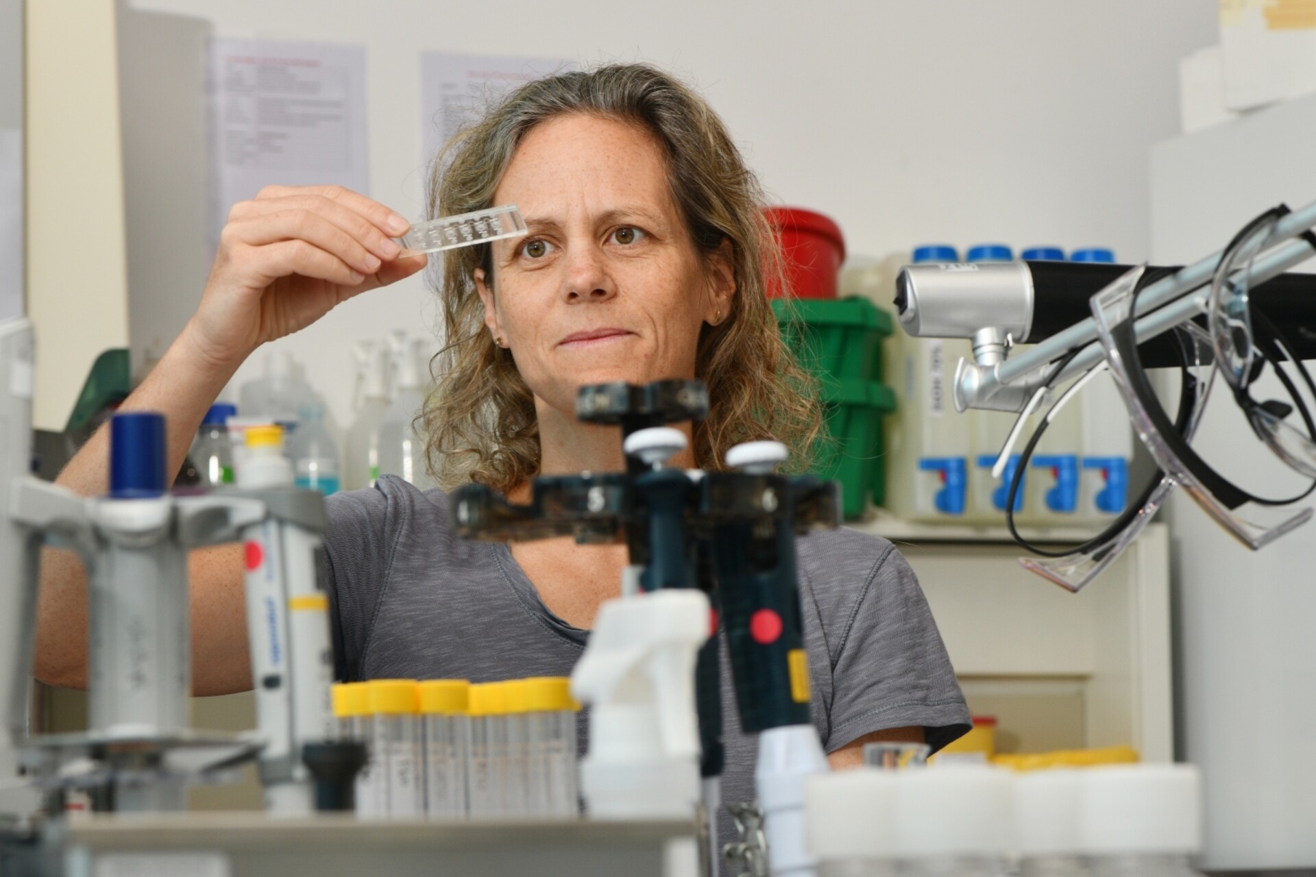 Tina Bürki è ricercatrice dell'EMPA presso il Laboratorio Particles-Biology Interactions di San Gallo