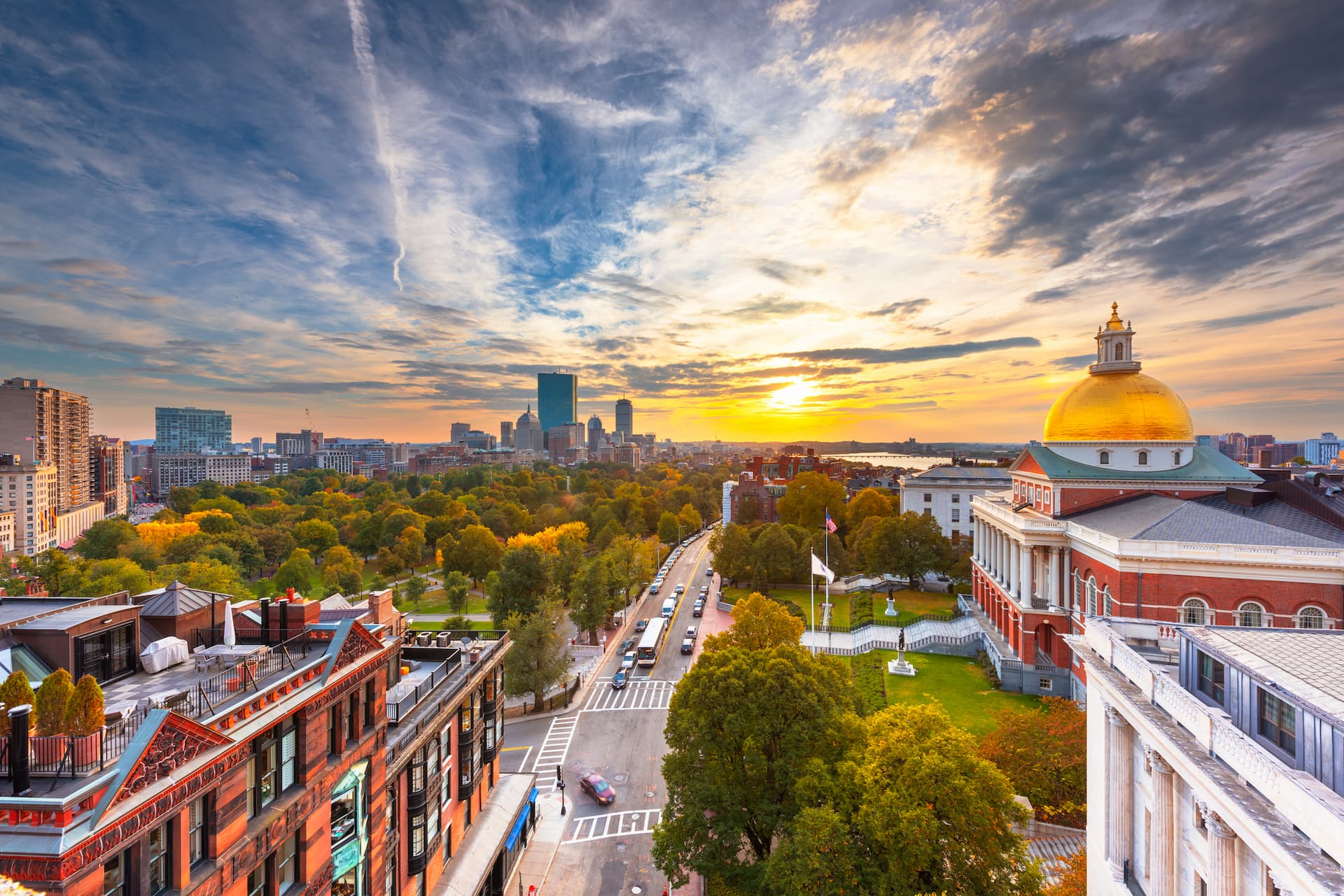 Byen Boston ved solnedgang