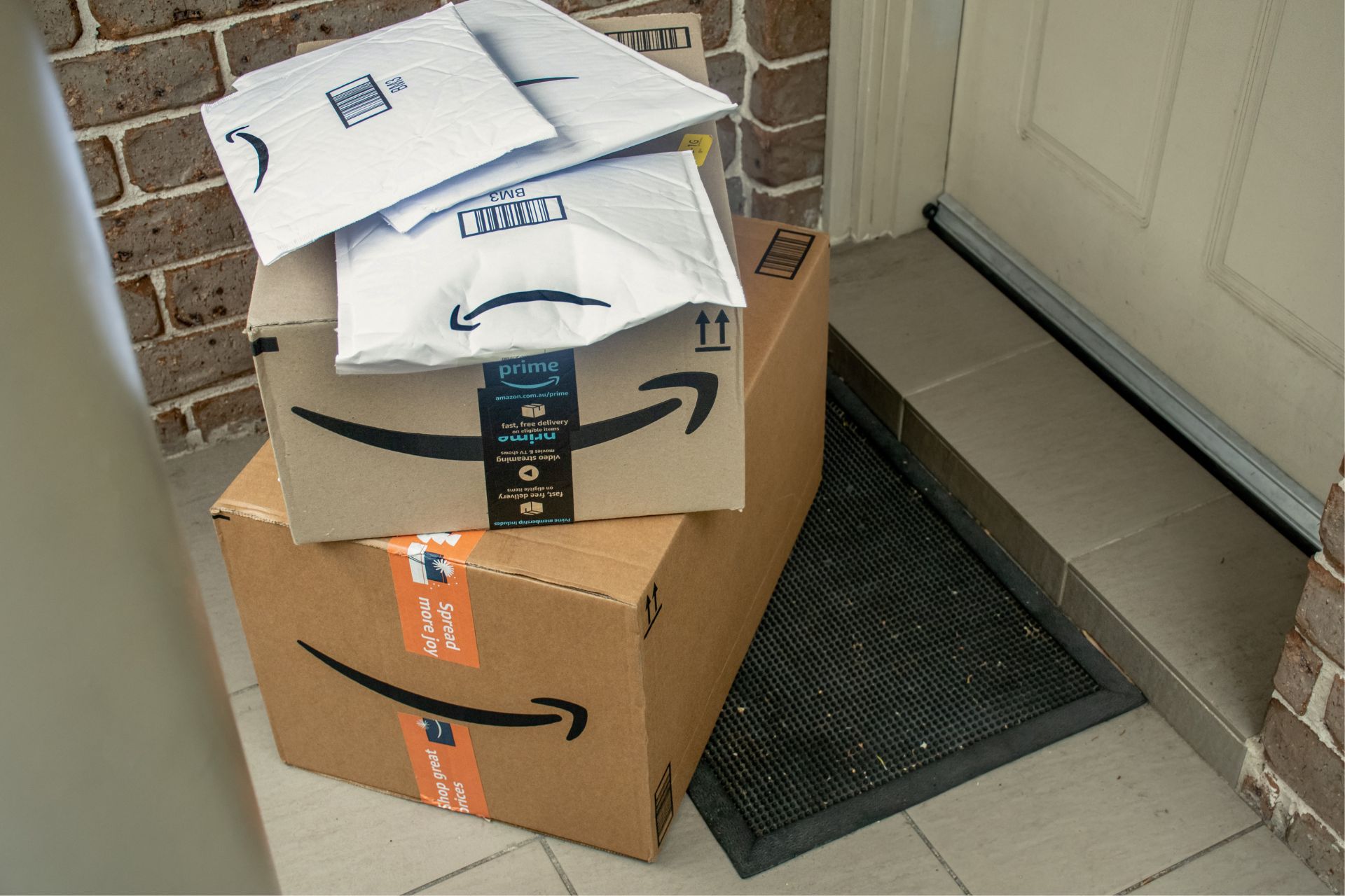 Iklan Amazon: Iklan Amazon, seperti eCommerce, adalah lingkungan yang bergerak cepat dan berkembang