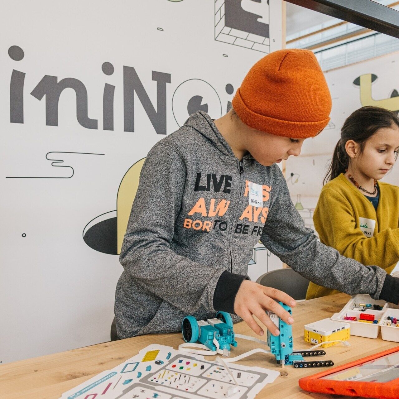 MiniNOI: da cinque anni il NOI Techpark di Bolzano porta i bambini di età compresa tra 6 e 12 anni alla scoperta del mondo attraverso la scienza