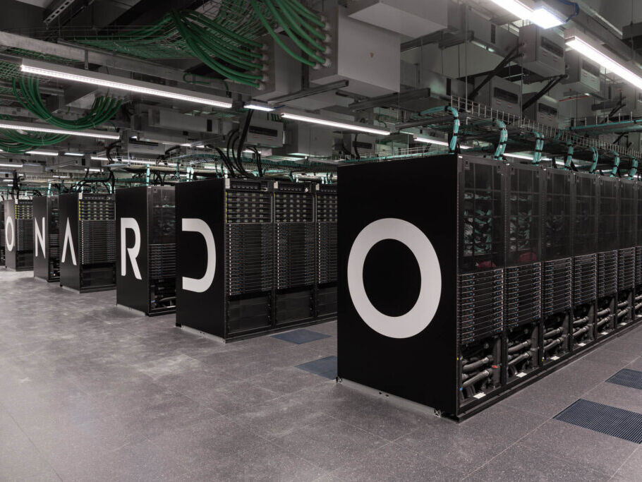 Леонардо суперкомпьютері: 24 жылғы 2022 қарашада Болоньядағы Леонардо суперкомпьютерінің ашылу салтанаты