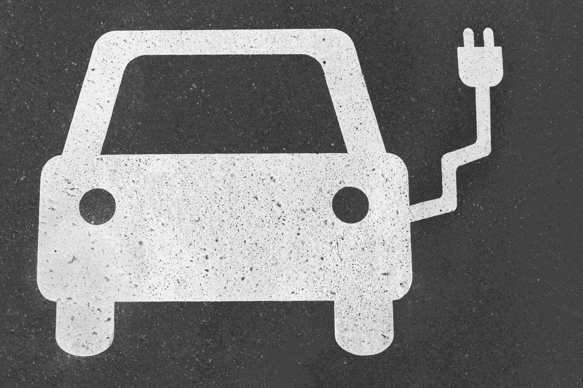 电动汽车：电动汽车包括电池、氢和燃料电池车辆以及以合成燃料为动力的车辆