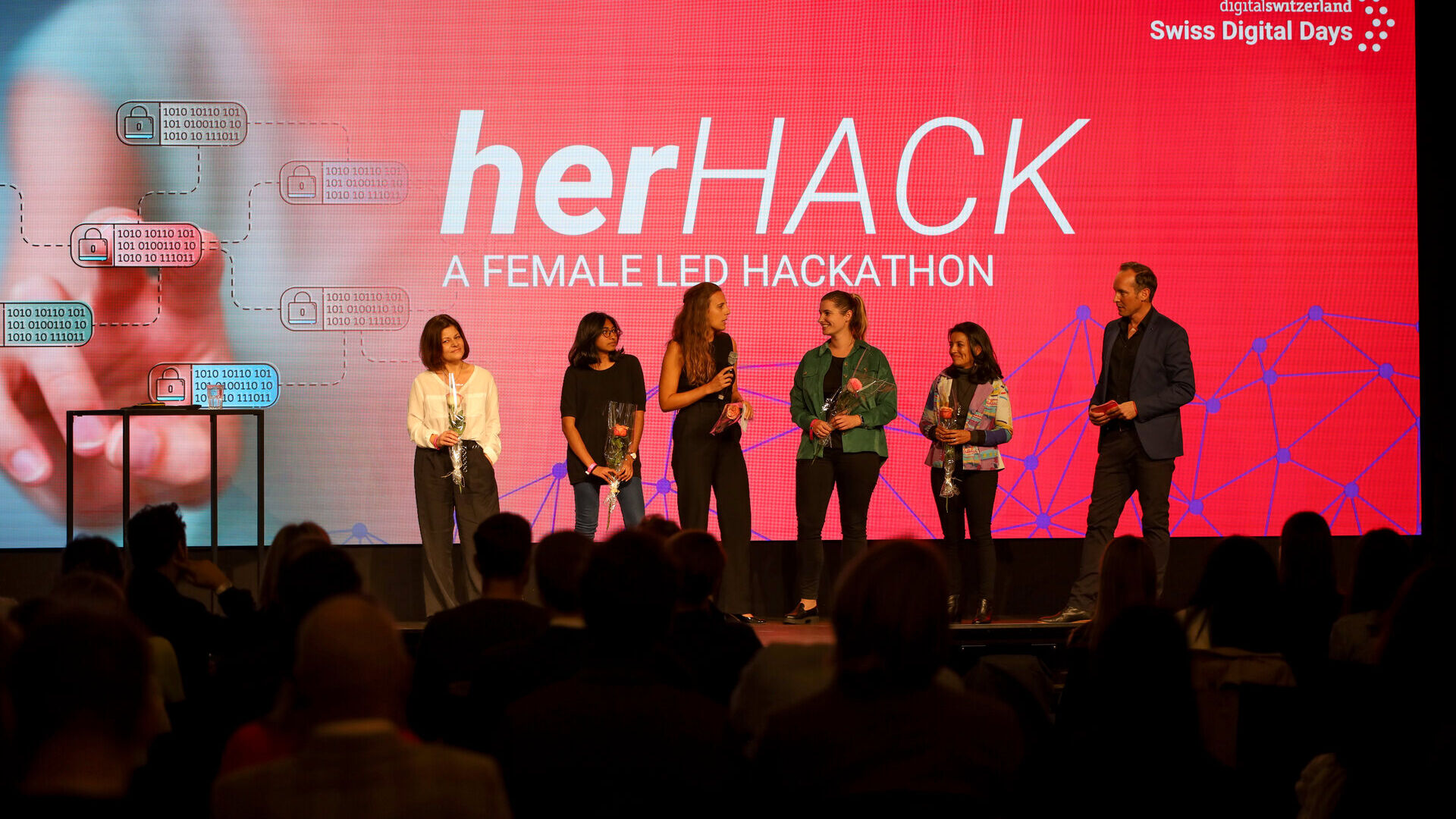 Swiss Digital Days: sự kiện cuối cùng của "Swiss Digital Days" 2022 tại Freiruum ở Zug (Zug) vào ngày 27 tháng XNUMX: lễ trao giải cuộc thi hackathon dành cho nữ "herHACK" với chiến thắng của Greender
