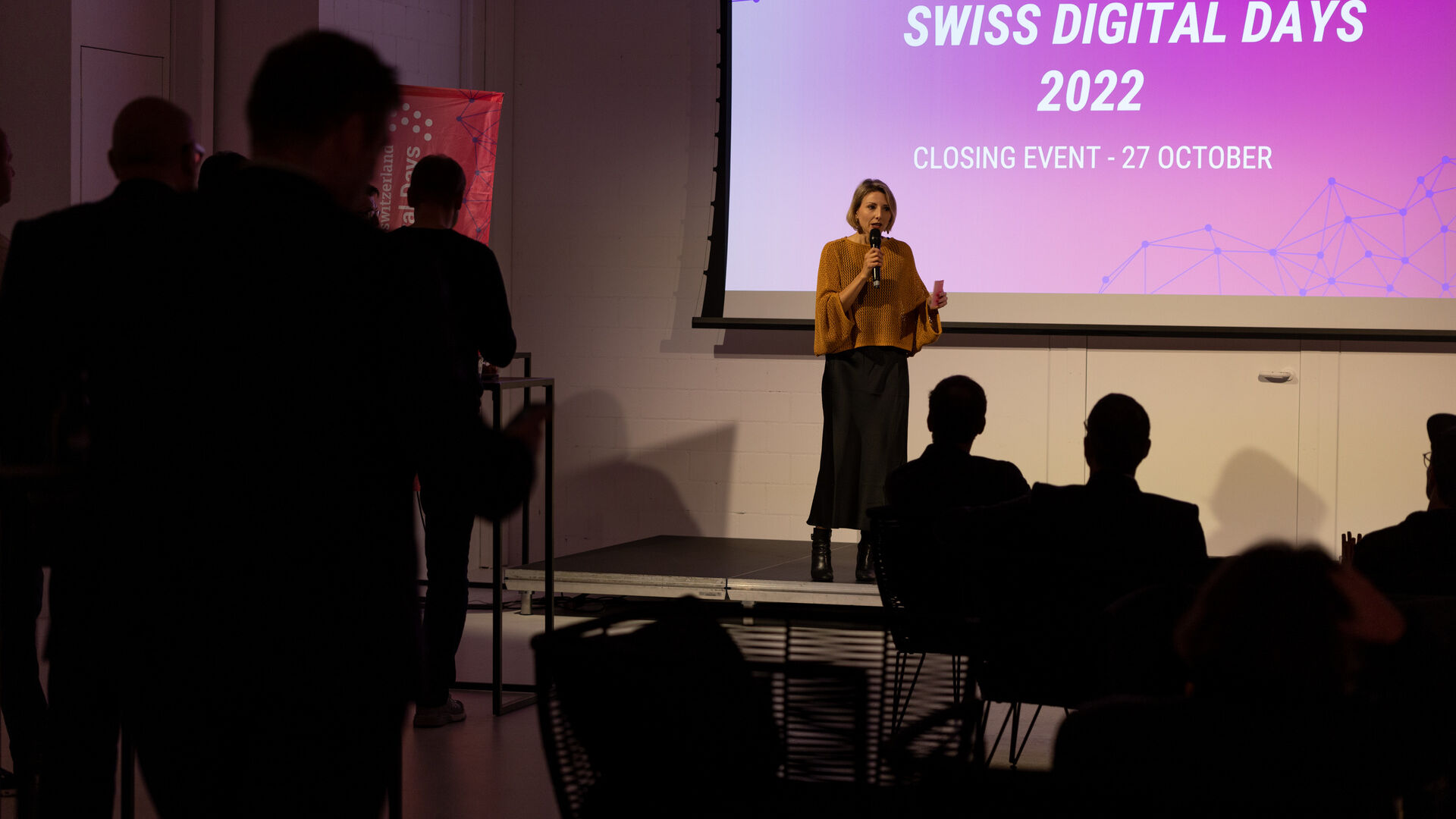Swiss Digital Days: Die Abschlussveranstaltung der „Swiss Digital Days“ 2022 im Freiruum in Zug (Zug) am 27. Oktober: die Rede von Diana Engetschwiler, stellvertretende Geschäftsführerin von digitalswitzerland