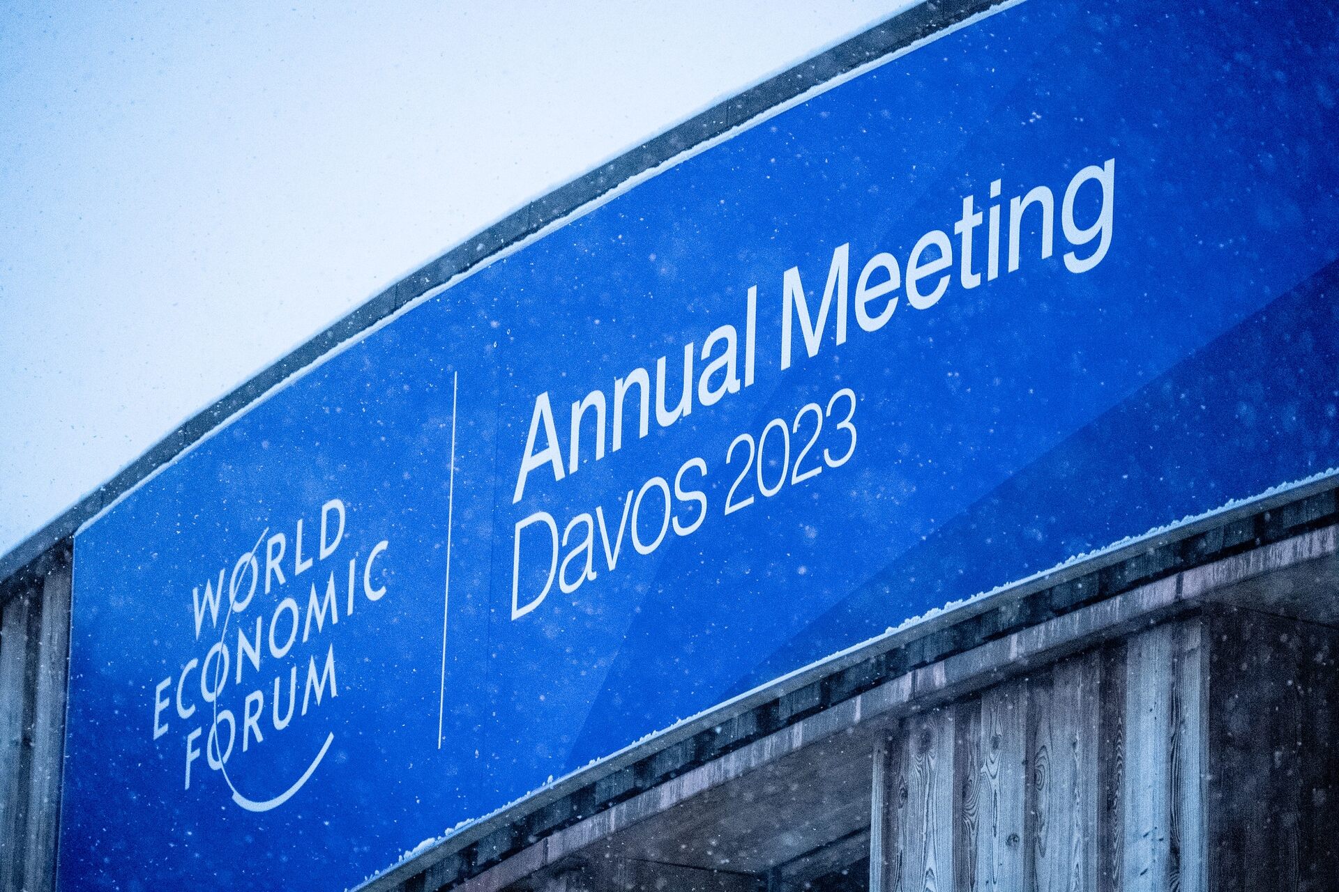 WEF 2023: tuhatyhdeksänsataa maailman talous-, hallitus- ja julkishallinnon johtajaa on päättänyt osallistua vuoden 2023 Maailman talousfoorumiin Davosissa
