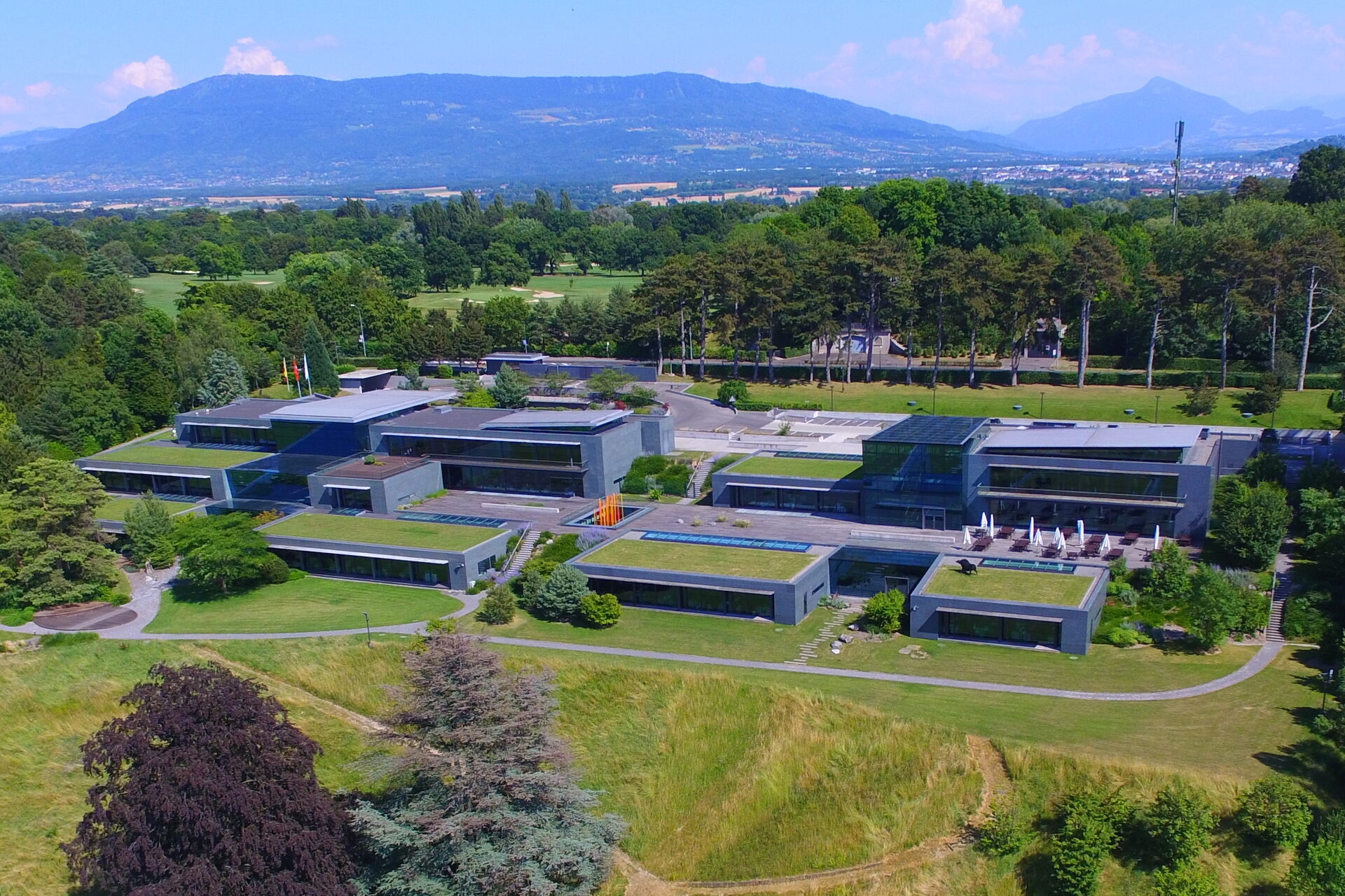 WEF 2023: la sede del quartier generale del World Economic Forum (WEF) a Cologny nel Canton Ginevra