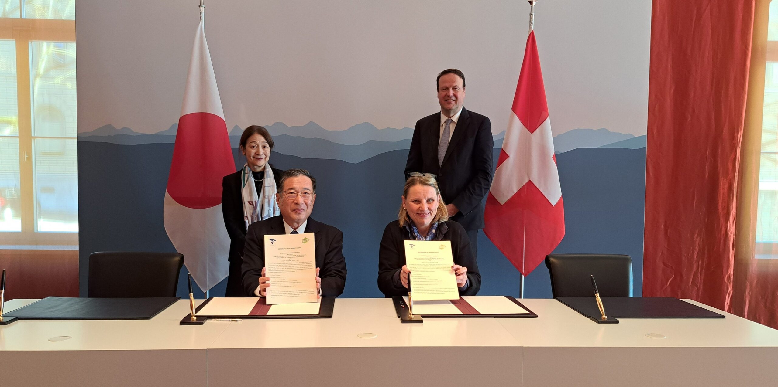 Comitato Svizzera-Giappone: la firma a Berna il 30 gennaio 2023 del memorandum d’intesa fra lo Swiss Polar Institute e il National Institute of Polar Research giapponese