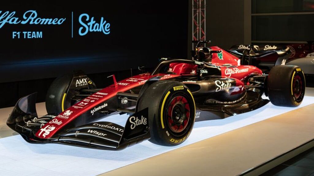 Intelligenza Artificiale: l’Alfa Romeo F1 Team Stake C43 è stata presentata a Zurigo il 7 febbraio 2023 negli studi SRF