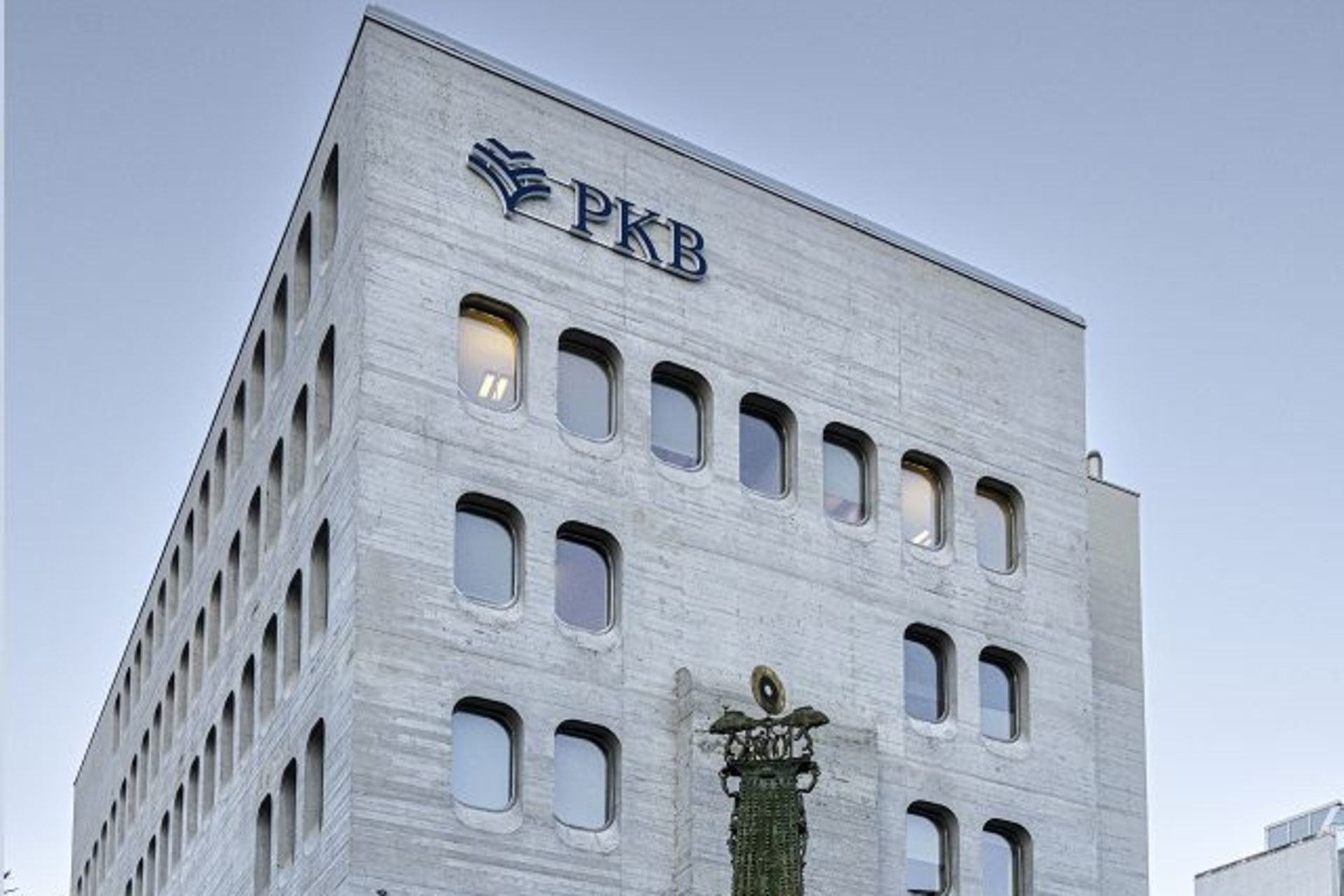 PKB: ang itaas na palapag ng PKB Private Banking headquarters sa Lugano sa numero 1 sa via Serafino Balestra