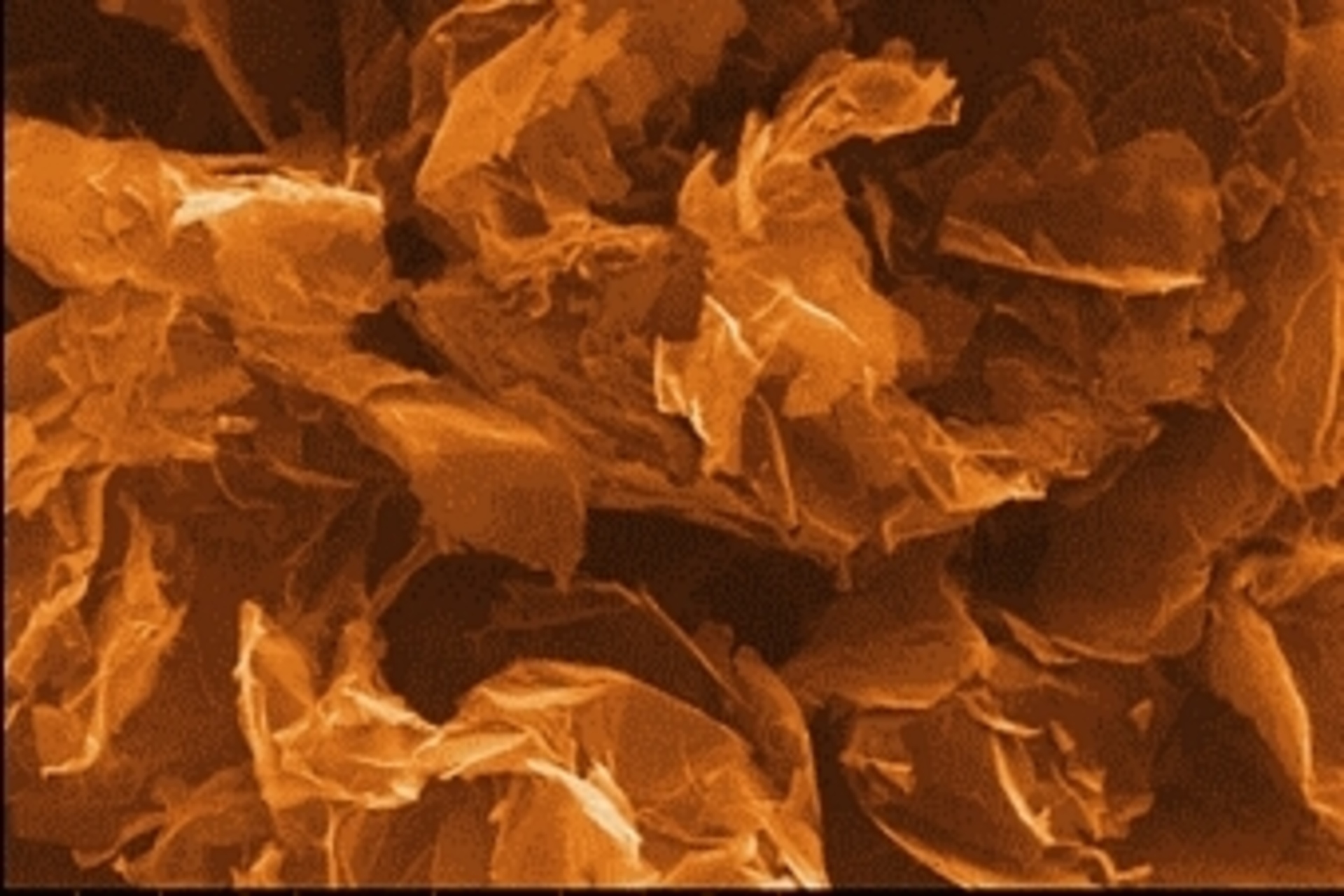 Grafene: secondo lo studio dell’EMPA, i residui di nano-piastrine di grafene non causano danni significativi all’apparato respiratorio (Foto: EMPA)